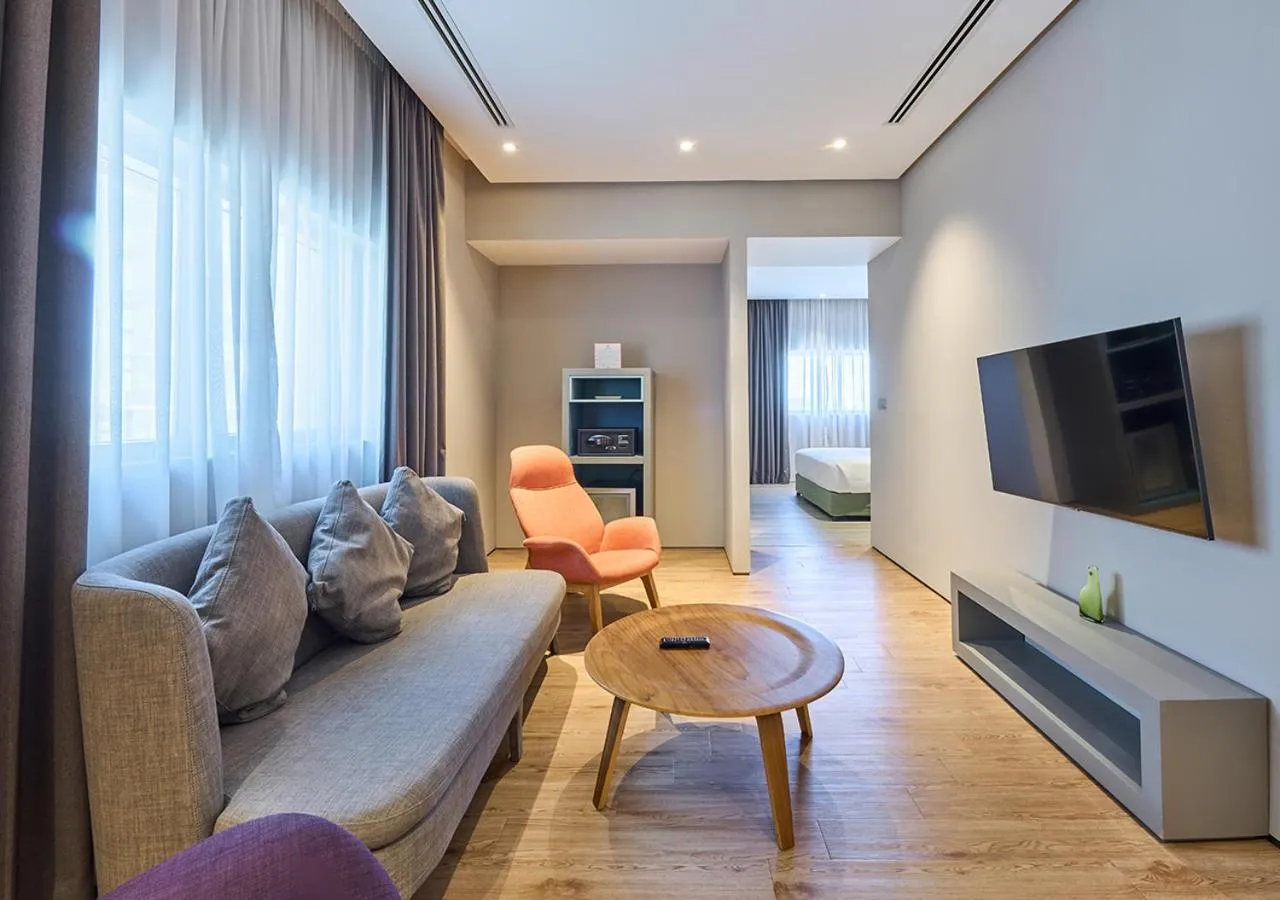 TV and multimedia in Ibis Styles Dubai Jumeira