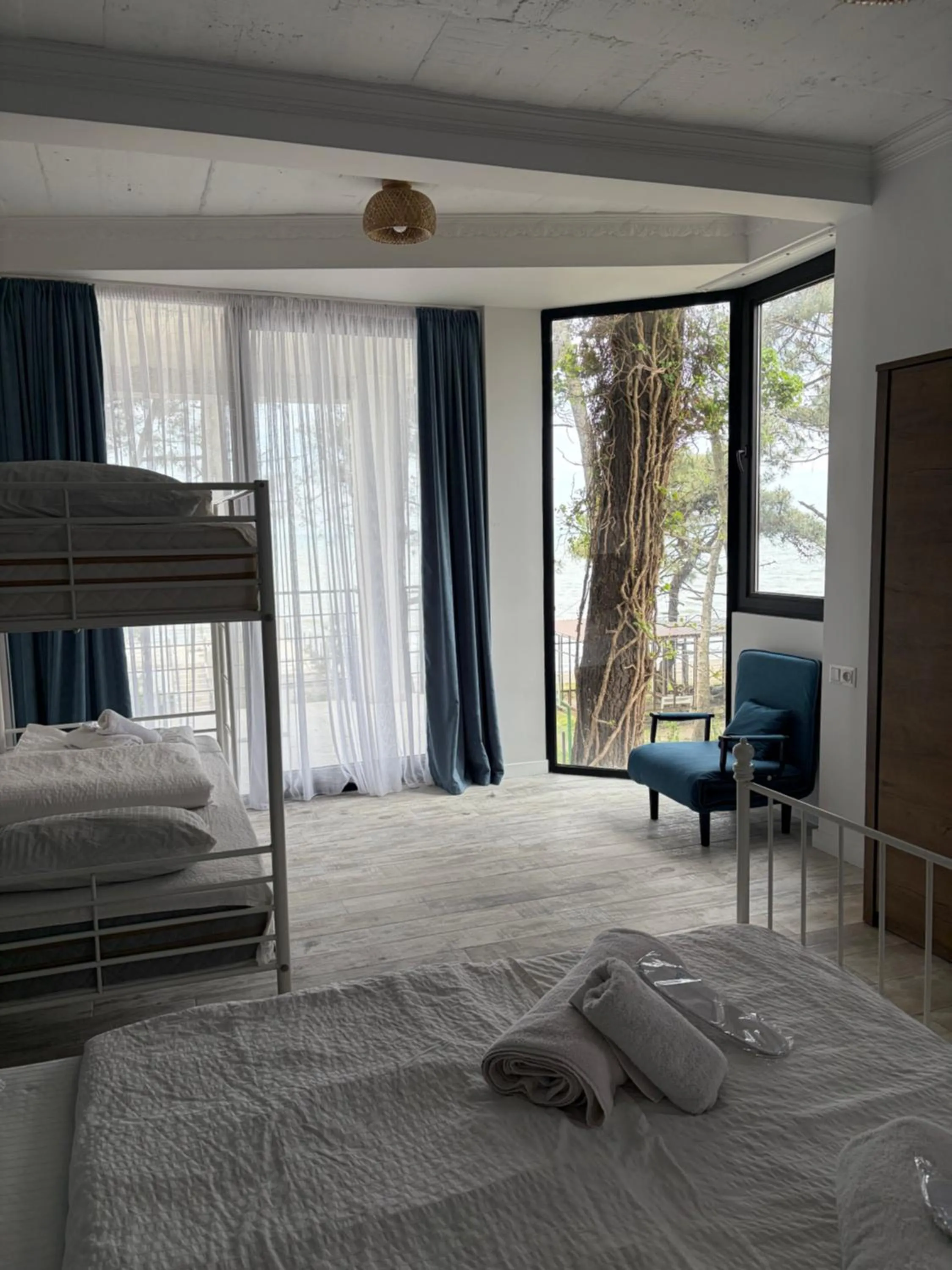 Bed in Mana-Mana