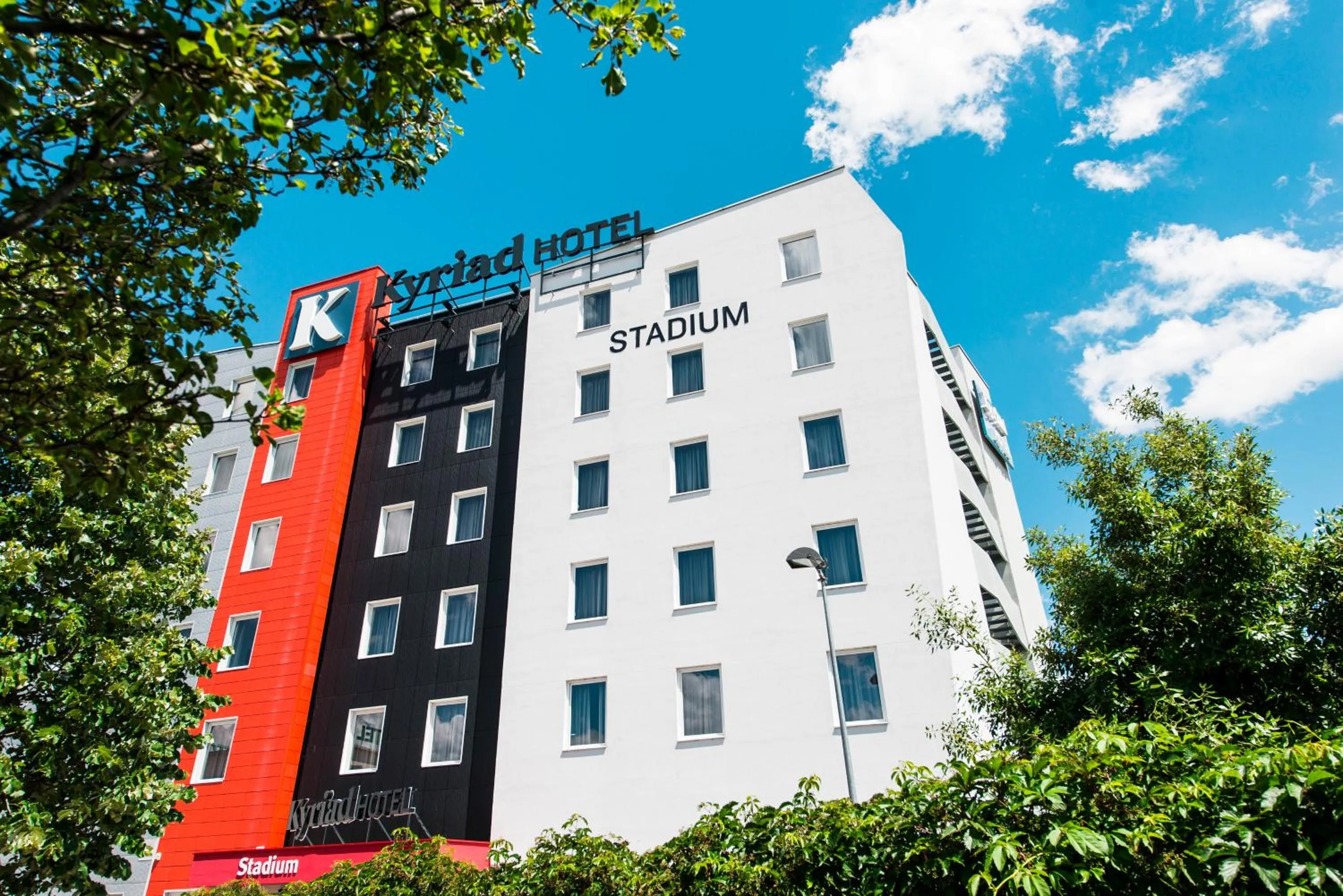 Property building in Kyriad Lyon Est Stadium Eurexpo Meyzieu