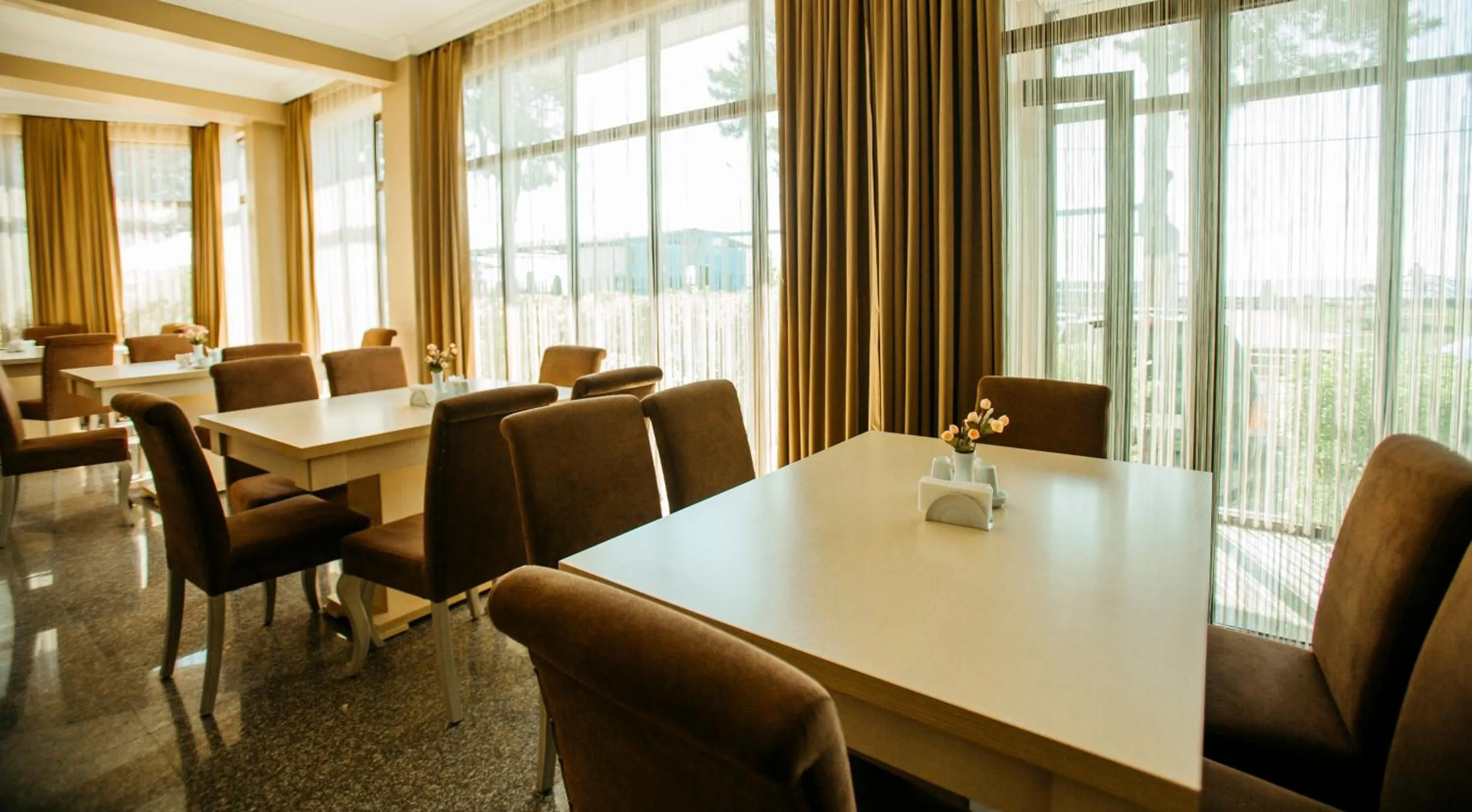 Restaurant/places to eat in Kobuleti Pearl Of Sea Hotel & Spa