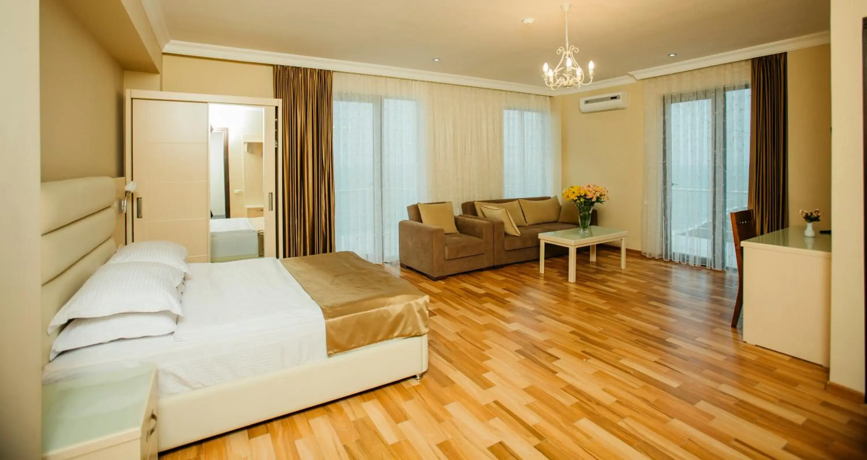 Deluxe Family Room with Sea View in Kobuleti Pearl Of Sea Hotel & Spa Deluxe Family Room with Sea View in Kobuleti Pearl Of Sea Hotel & Spa