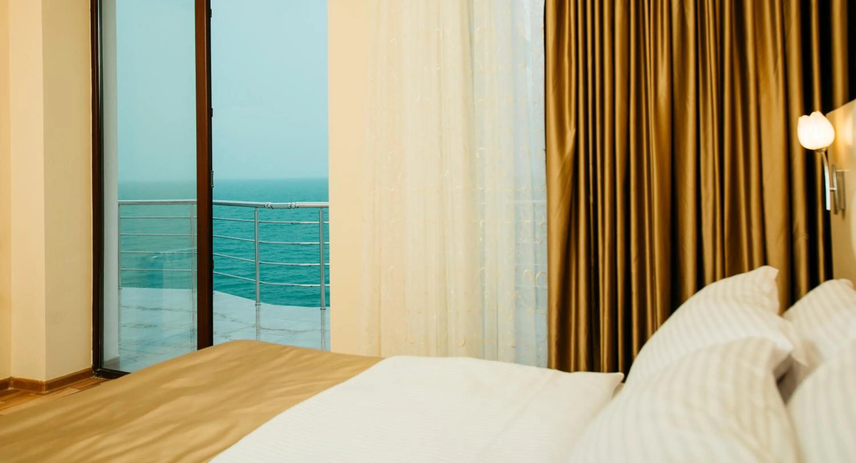 Balcony/Terrace, Bed in Kobuleti Pearl Of Sea Hotel & Spa