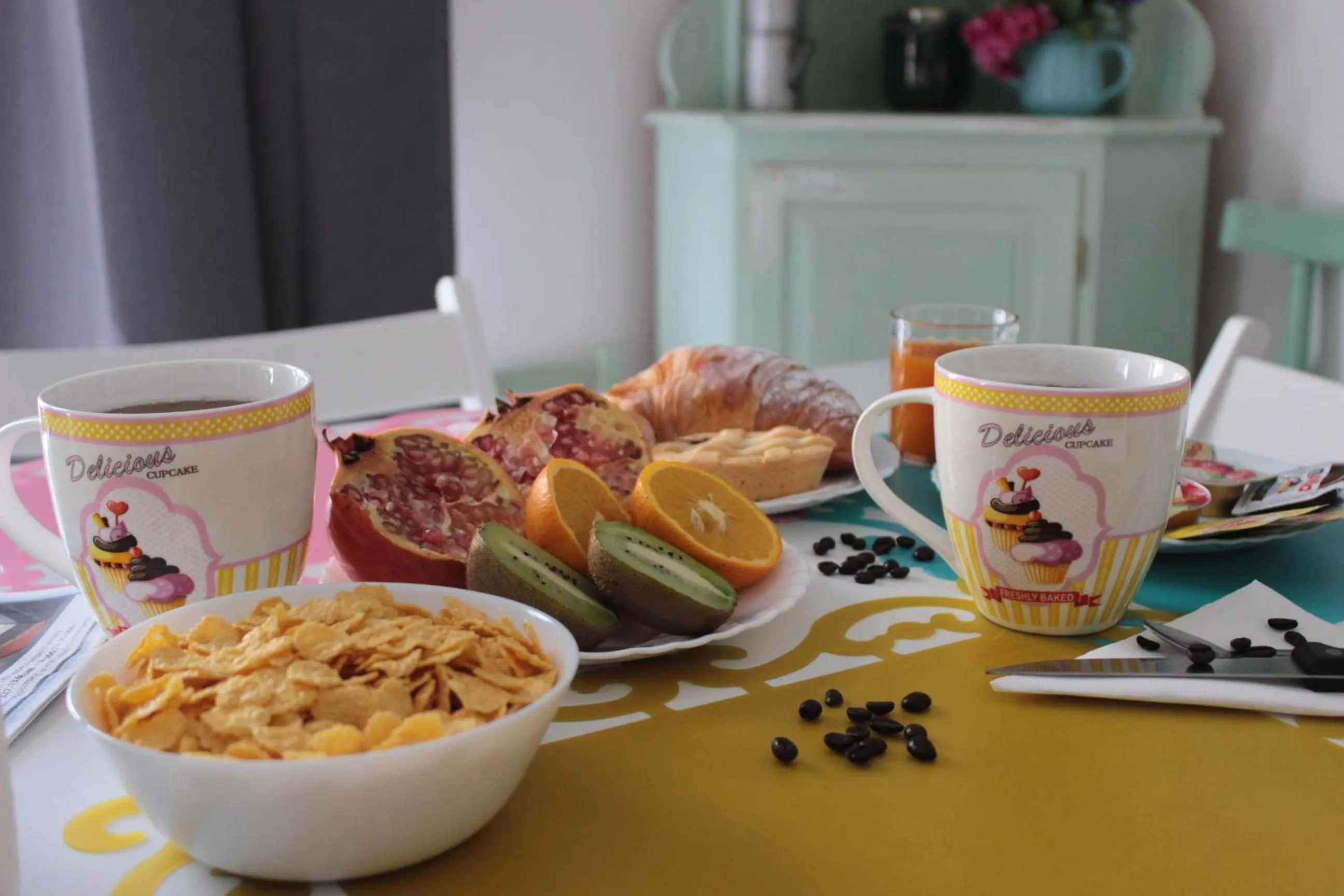 Italian breakfast in City Pompei Accommodations