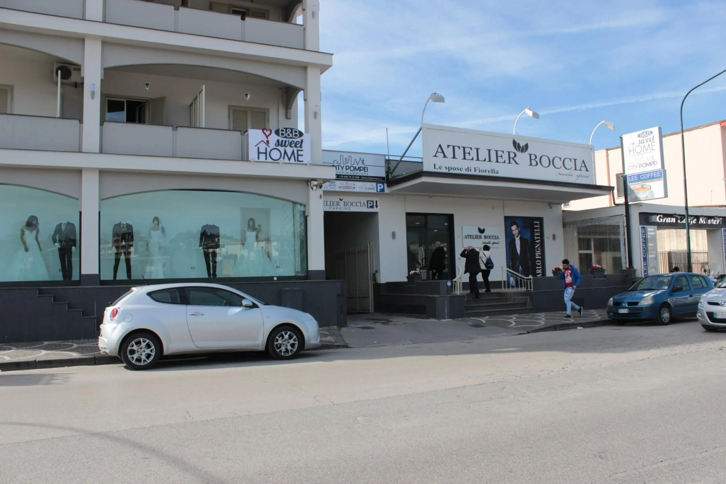 Facade/entrance in City Pompei Accommodations