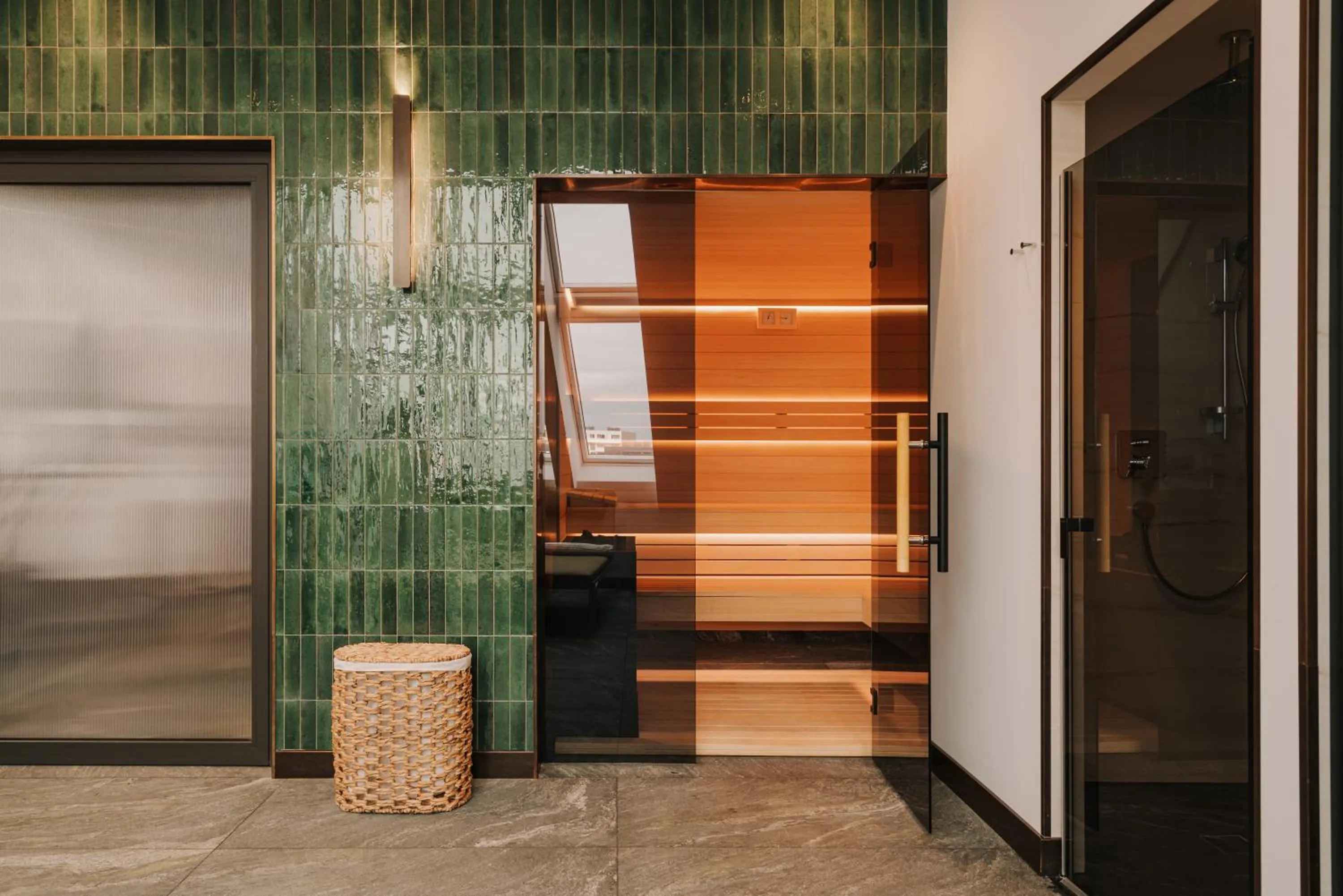 Shower in The Cyrus Hotel