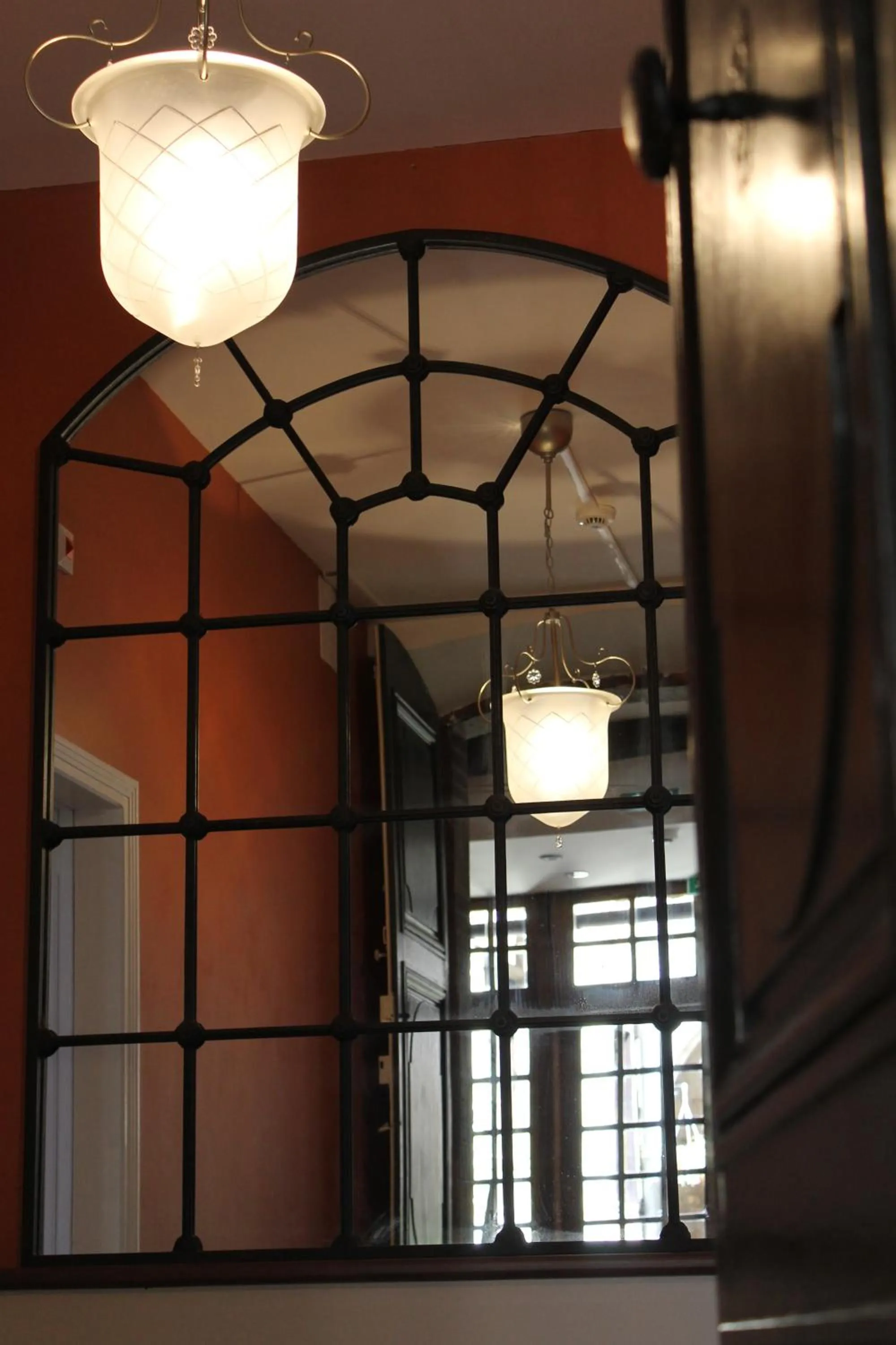 Decorative detail in Hotel Raymond VII