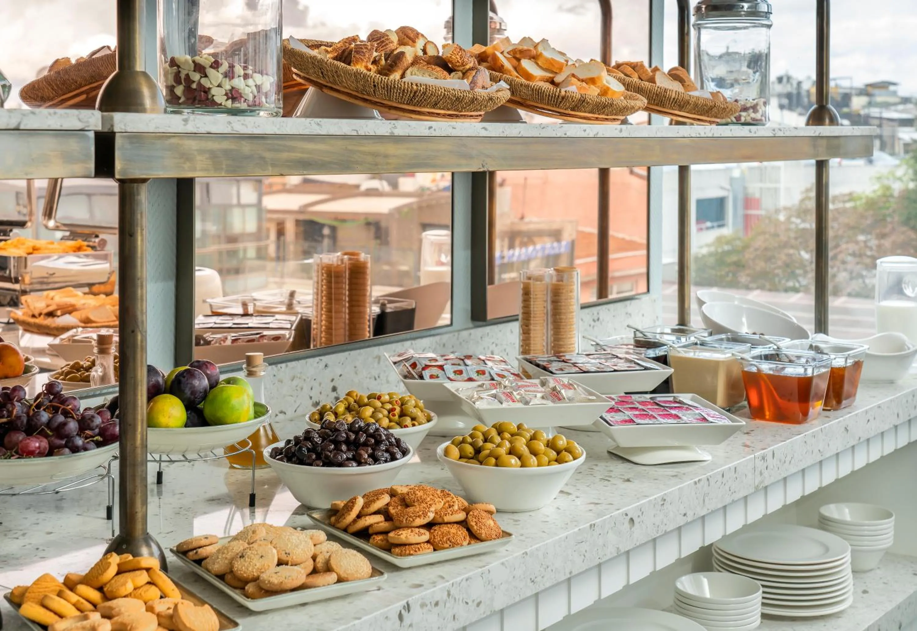 Restaurant/places to eat in Adamar Hotel-Special Category