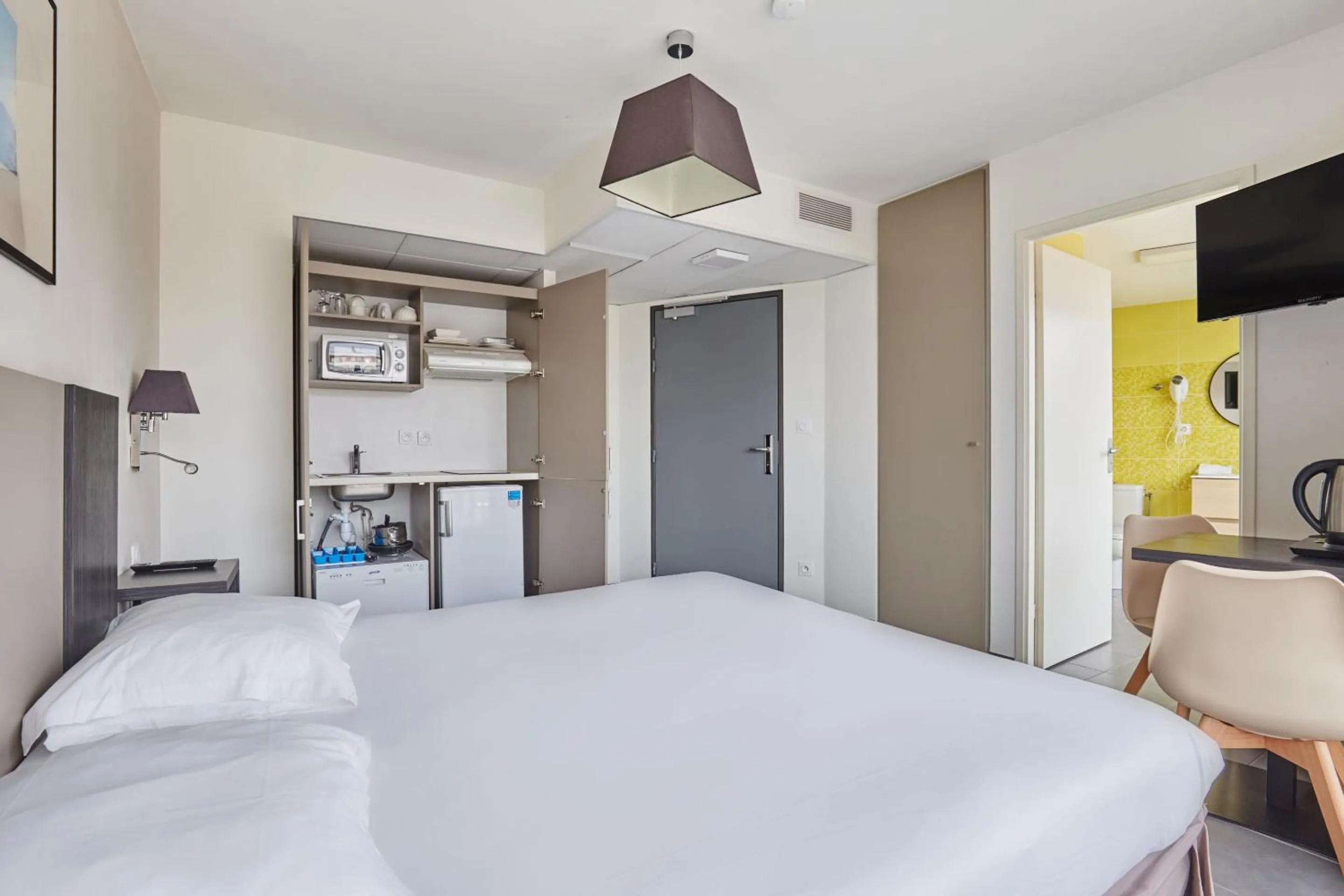 Bed in Appart'hôtel Odalys City - Marseille Prado