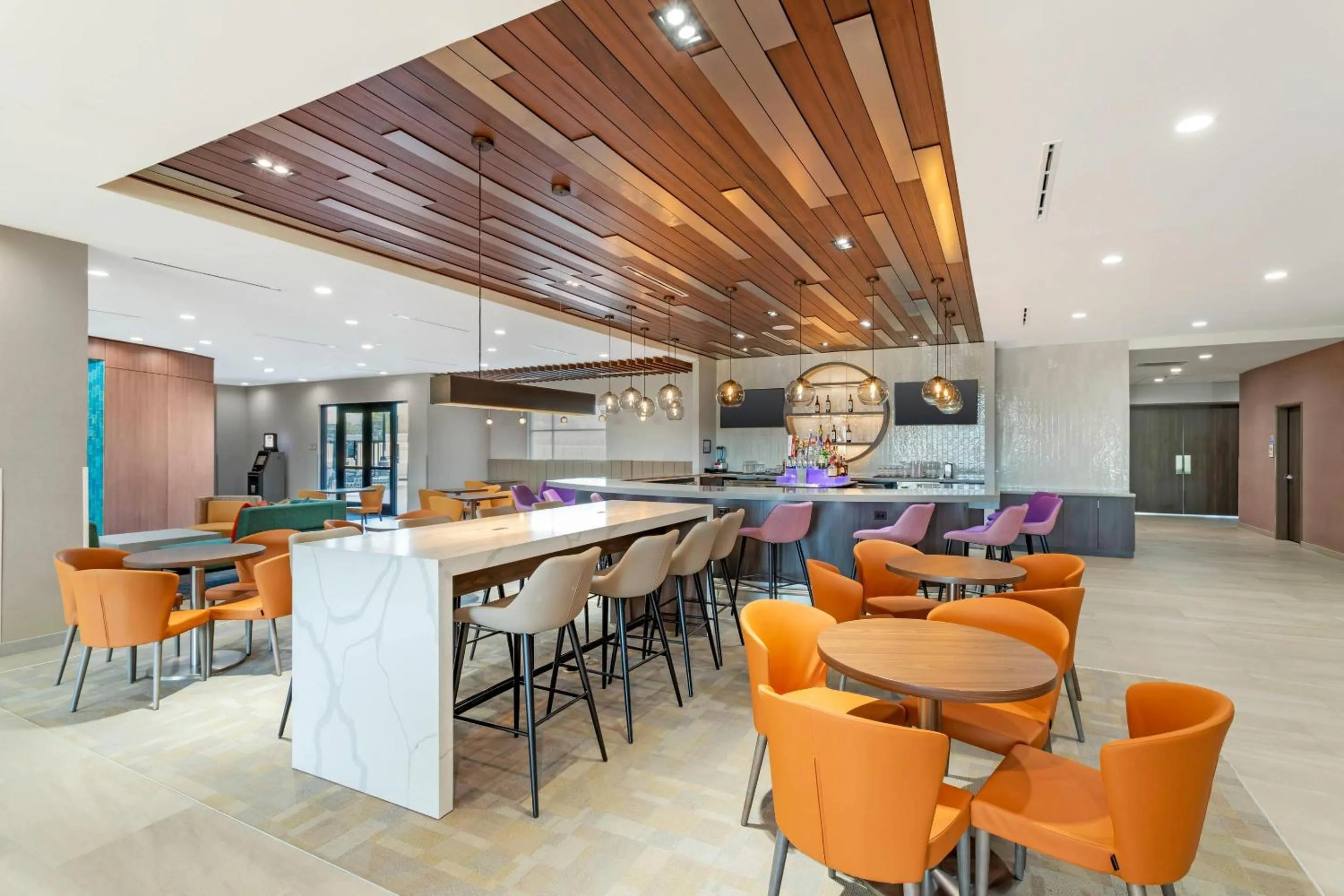 Breakfast in Cambria Hotel Northlake Conference Center - Roanoke