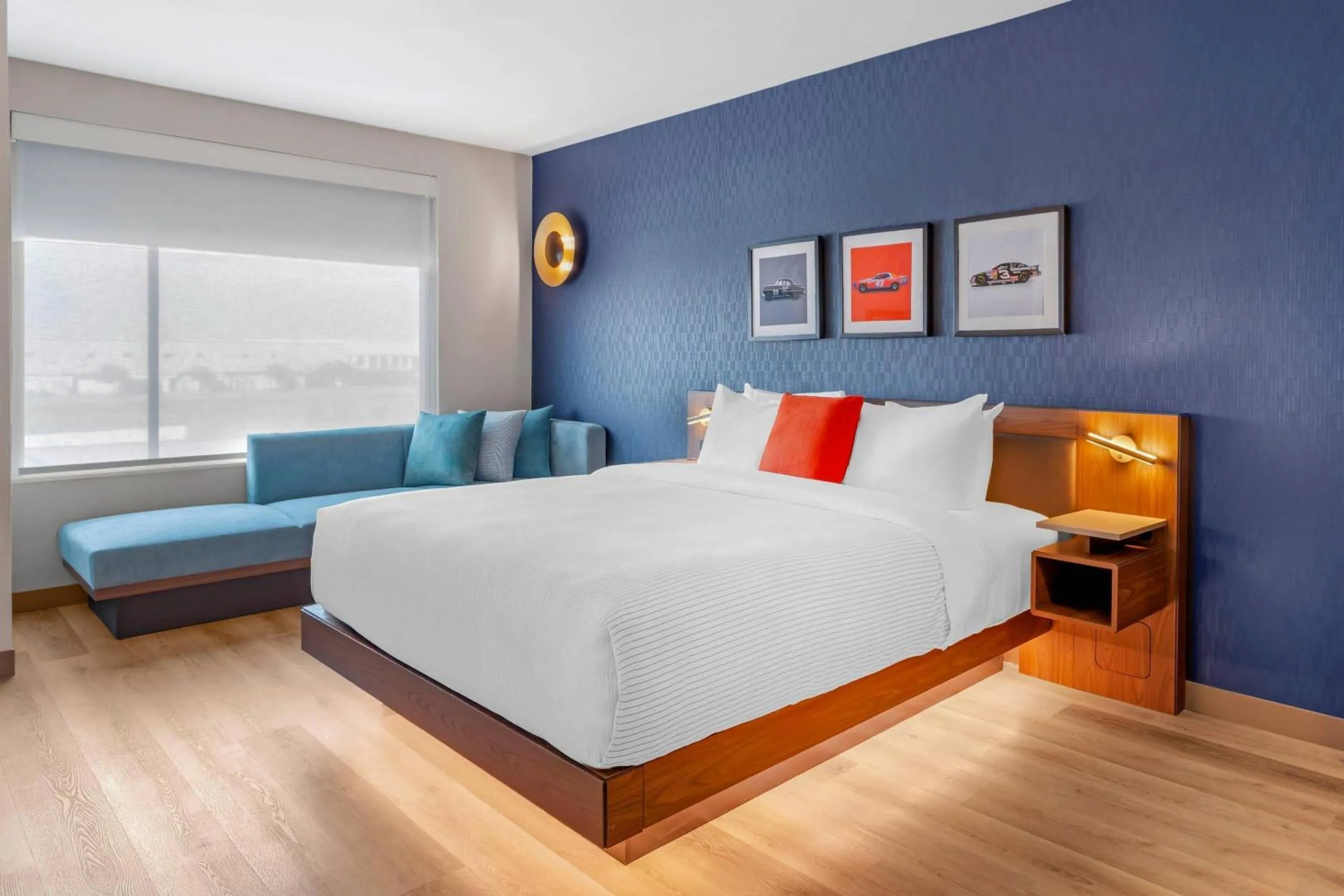 Bedroom, Bed in Cambria Hotel Northlake Conference Center - Roanoke