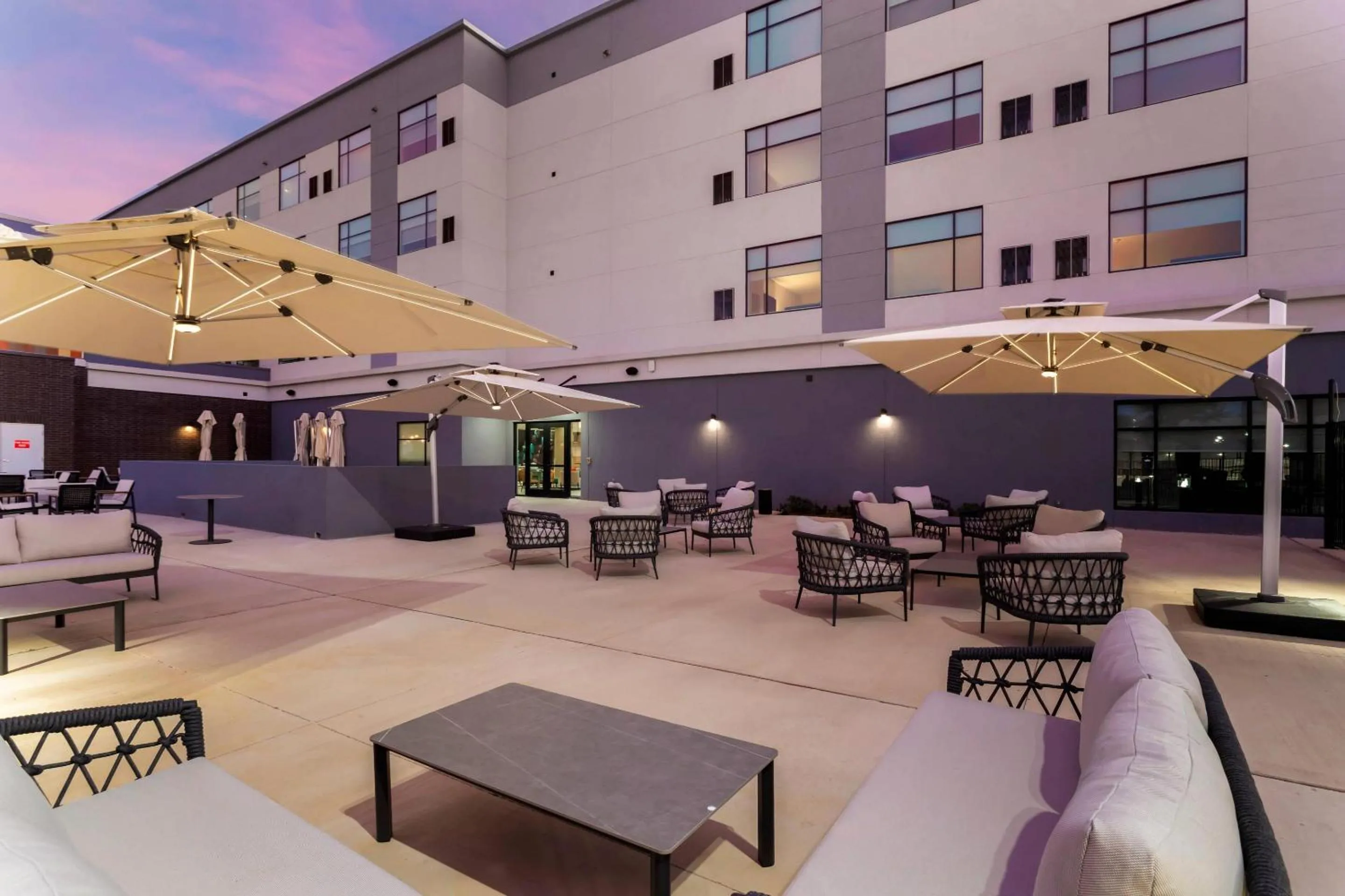 Property building in Cambria Hotel Northlake Conference Center - Roanoke