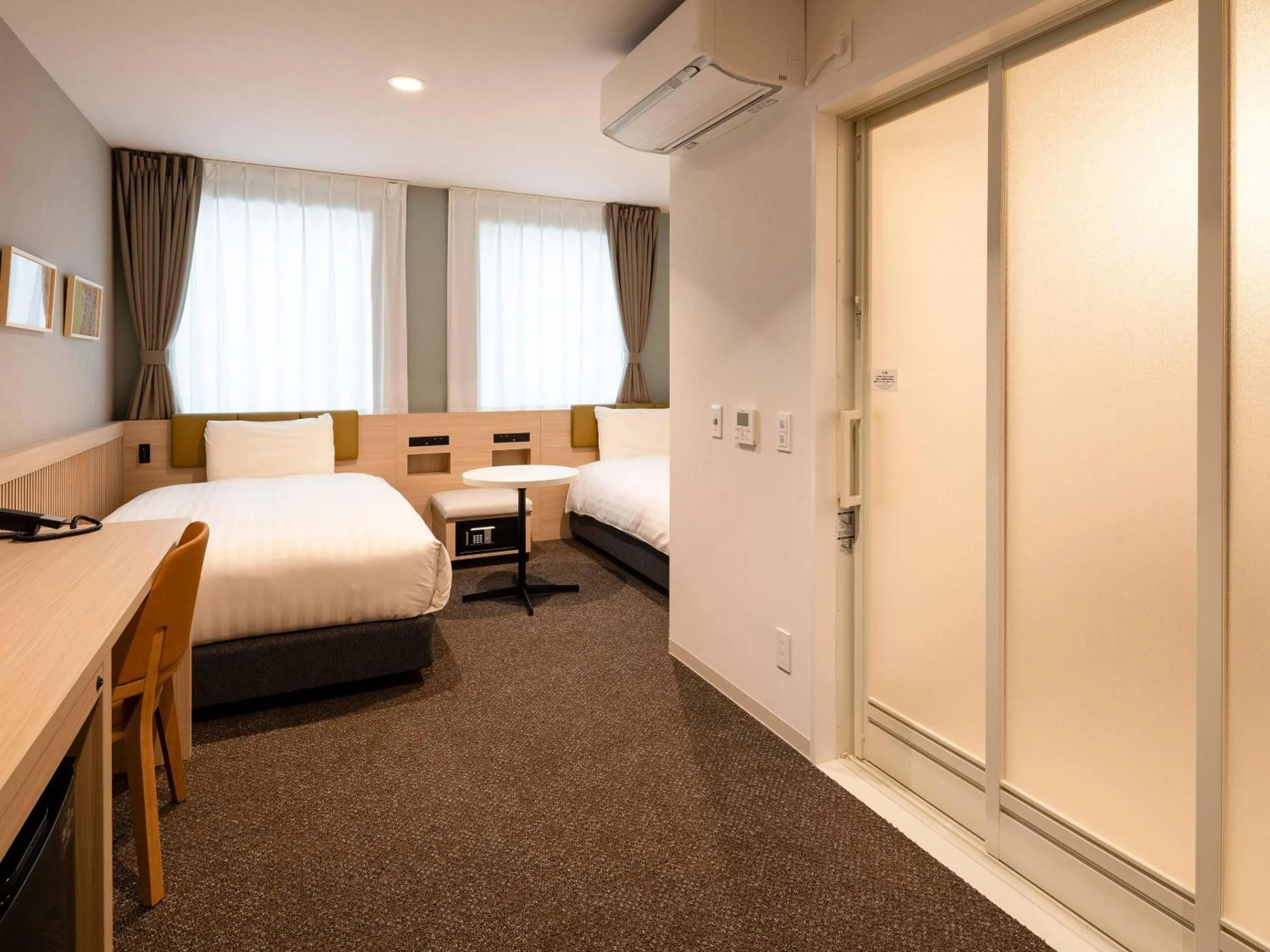 Bedroom, Bed in Comfort Hotel Mito