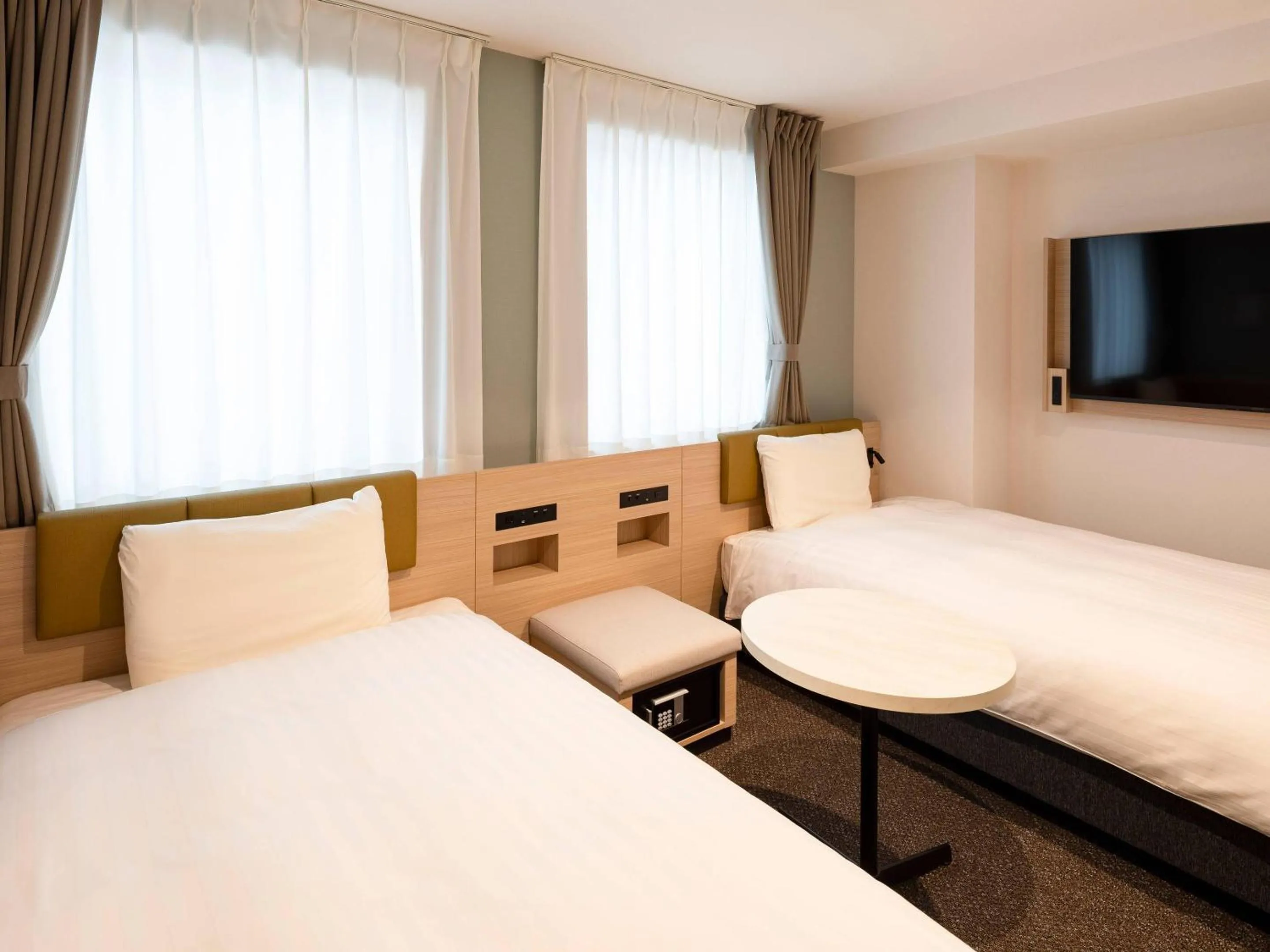 Bedroom, Bed in Comfort Hotel Mito