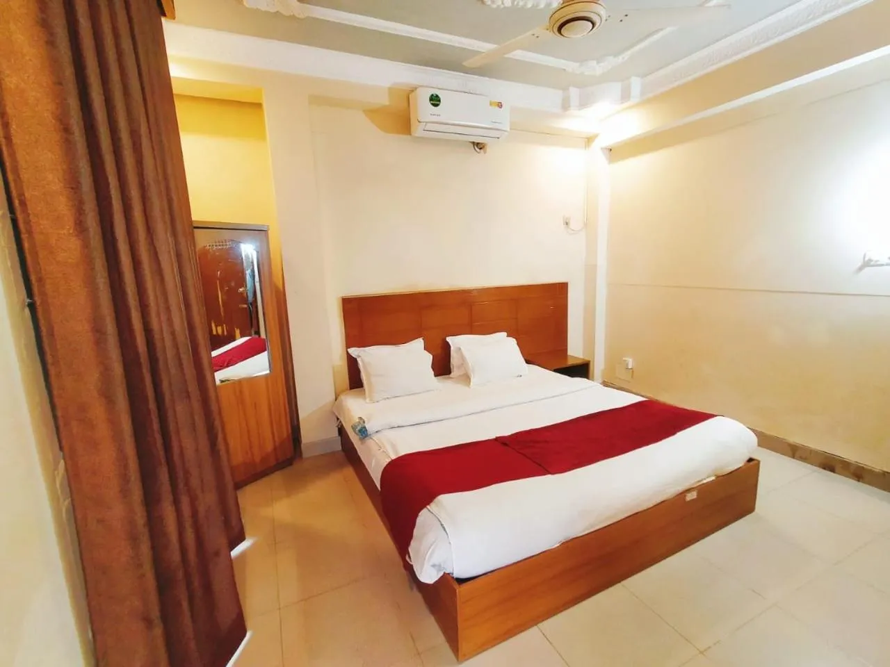 Hotel Bay Marina