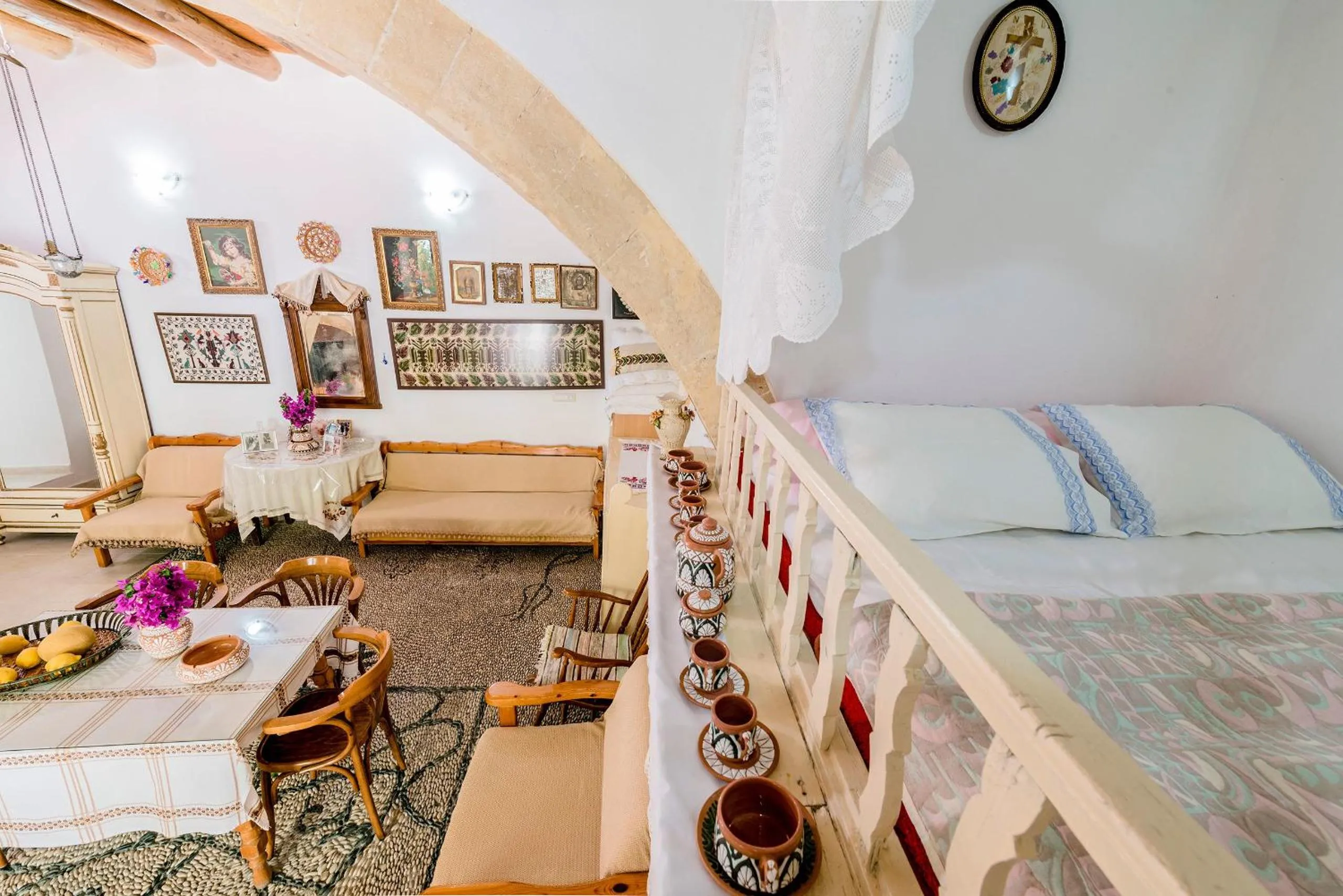 Kamariko Traditional House