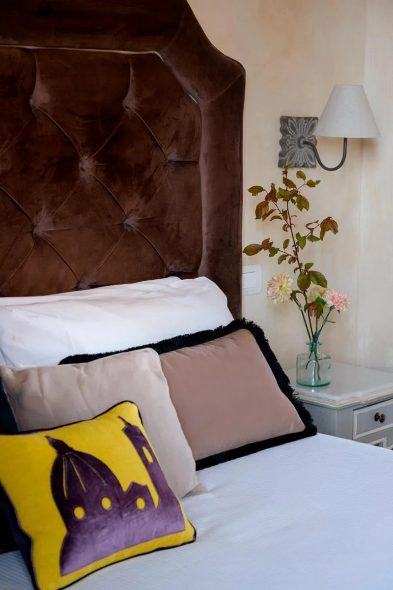 Bed in Mabelle Firenze Residenza Sassetti