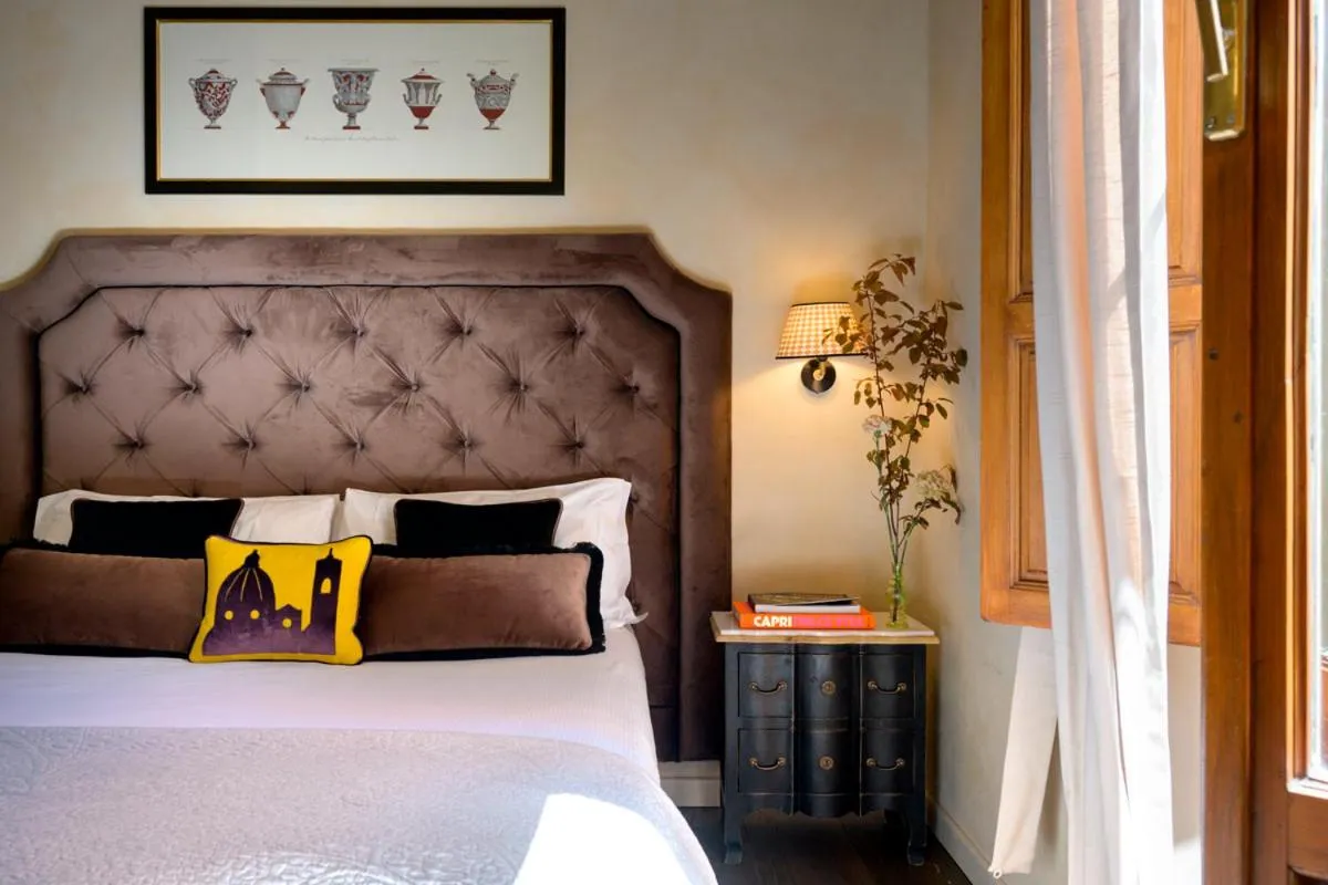 Bed in Mabelle Firenze Residenza Sassetti
