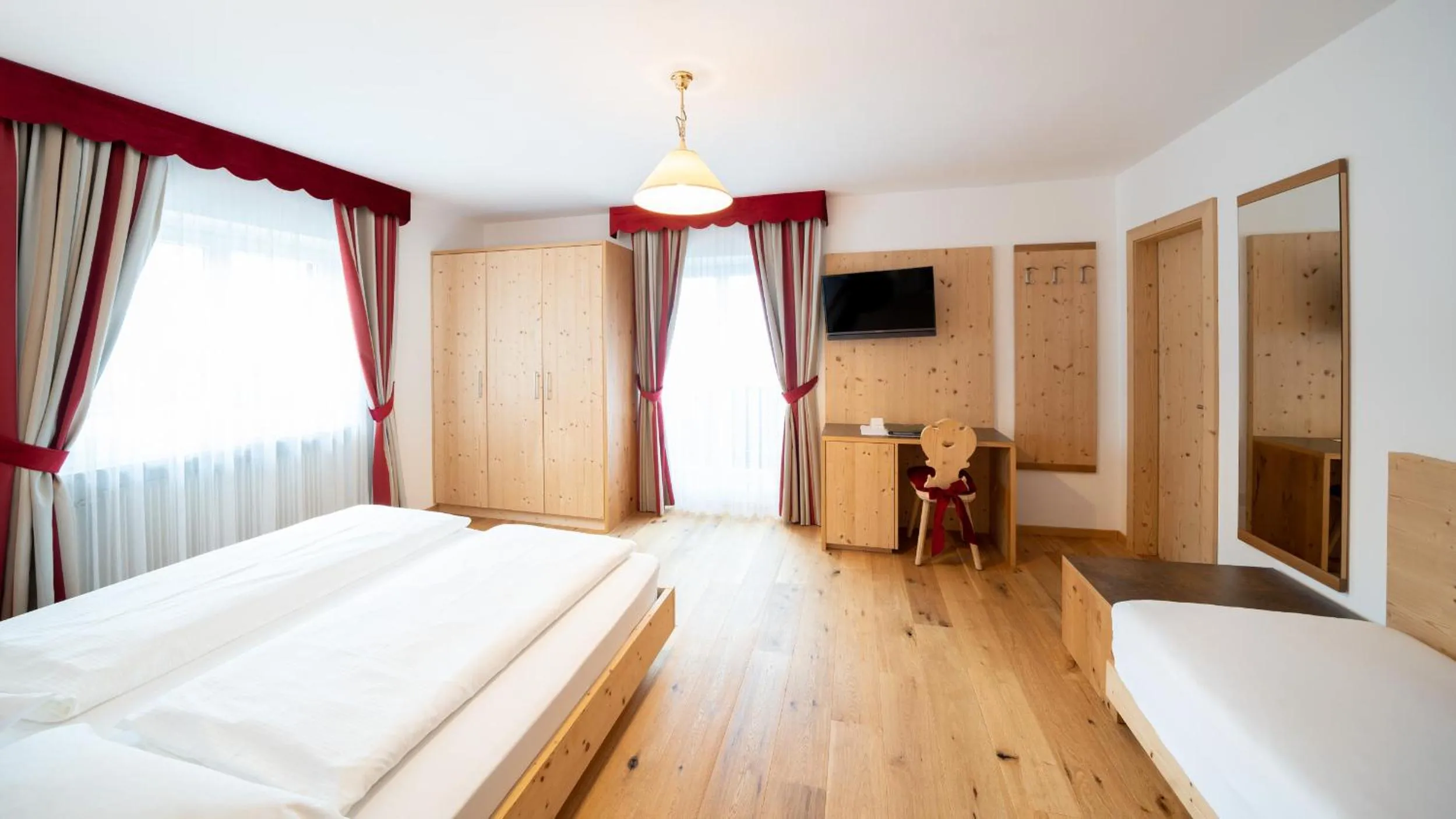 Photo of the whole room, Bed in Hotel Ortler