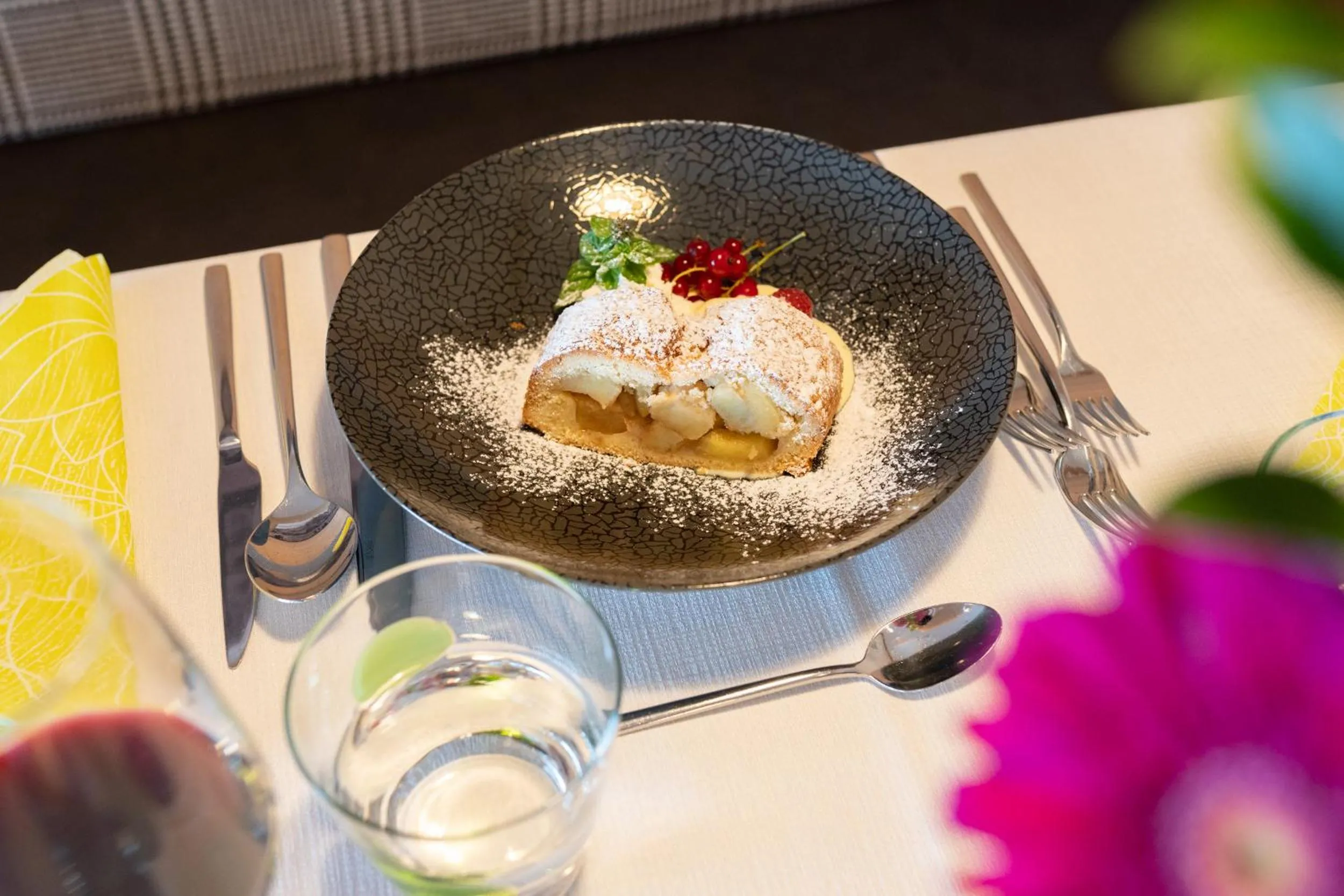 Restaurant/places to eat in Hotel Ortler