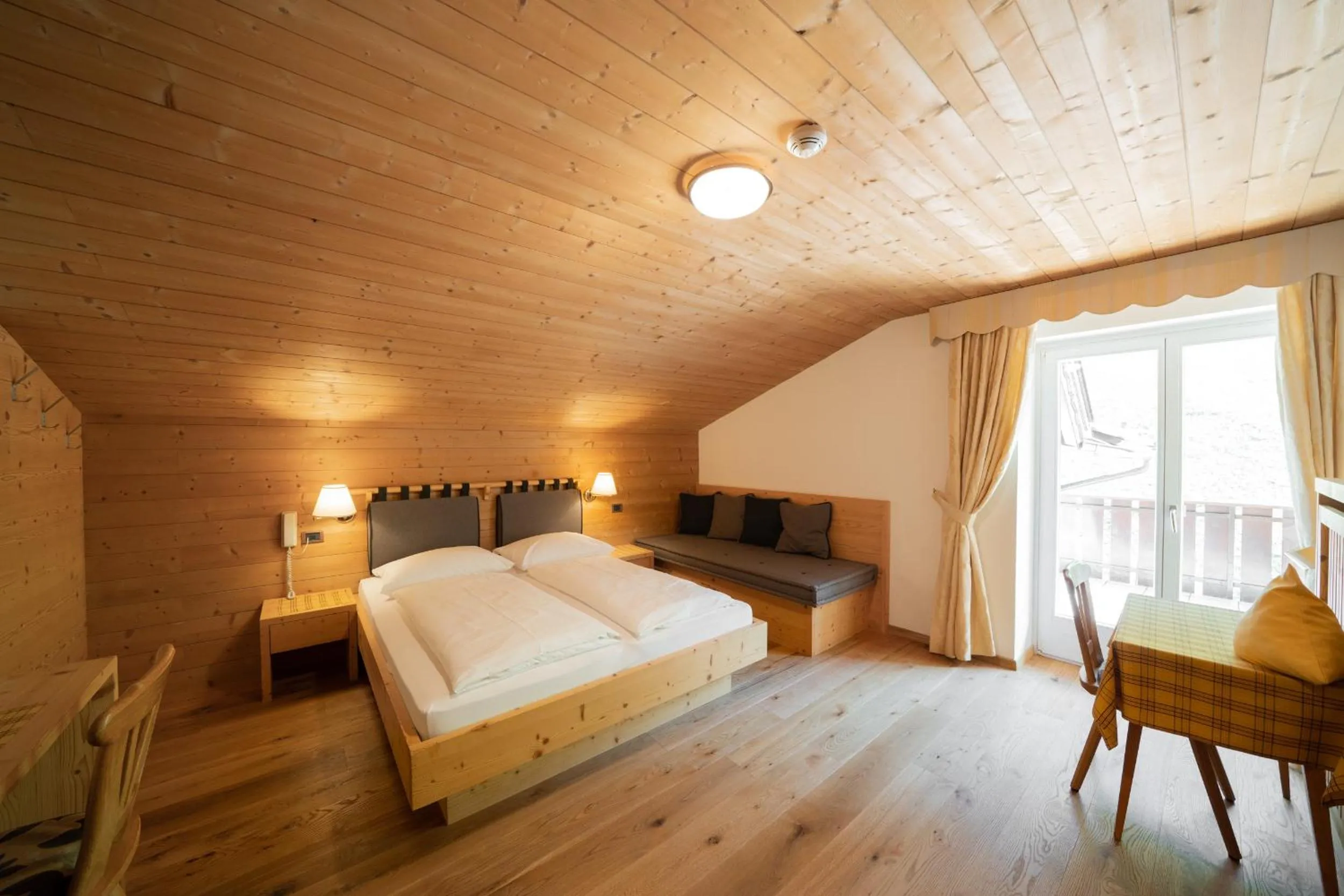 Photo of the whole room, Bed in Hotel Ortler