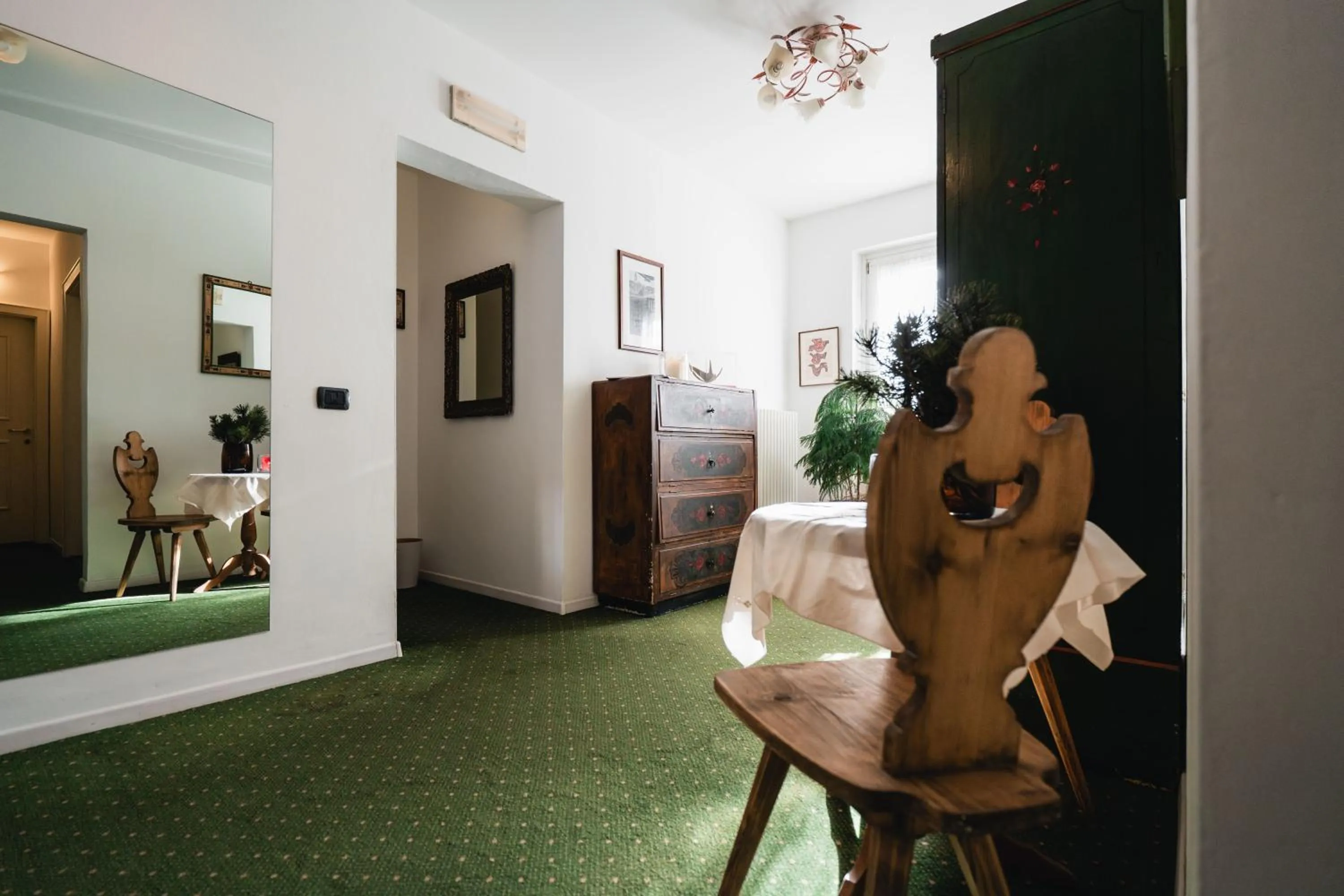 Decorative detail, Bed in Hotel Oasi