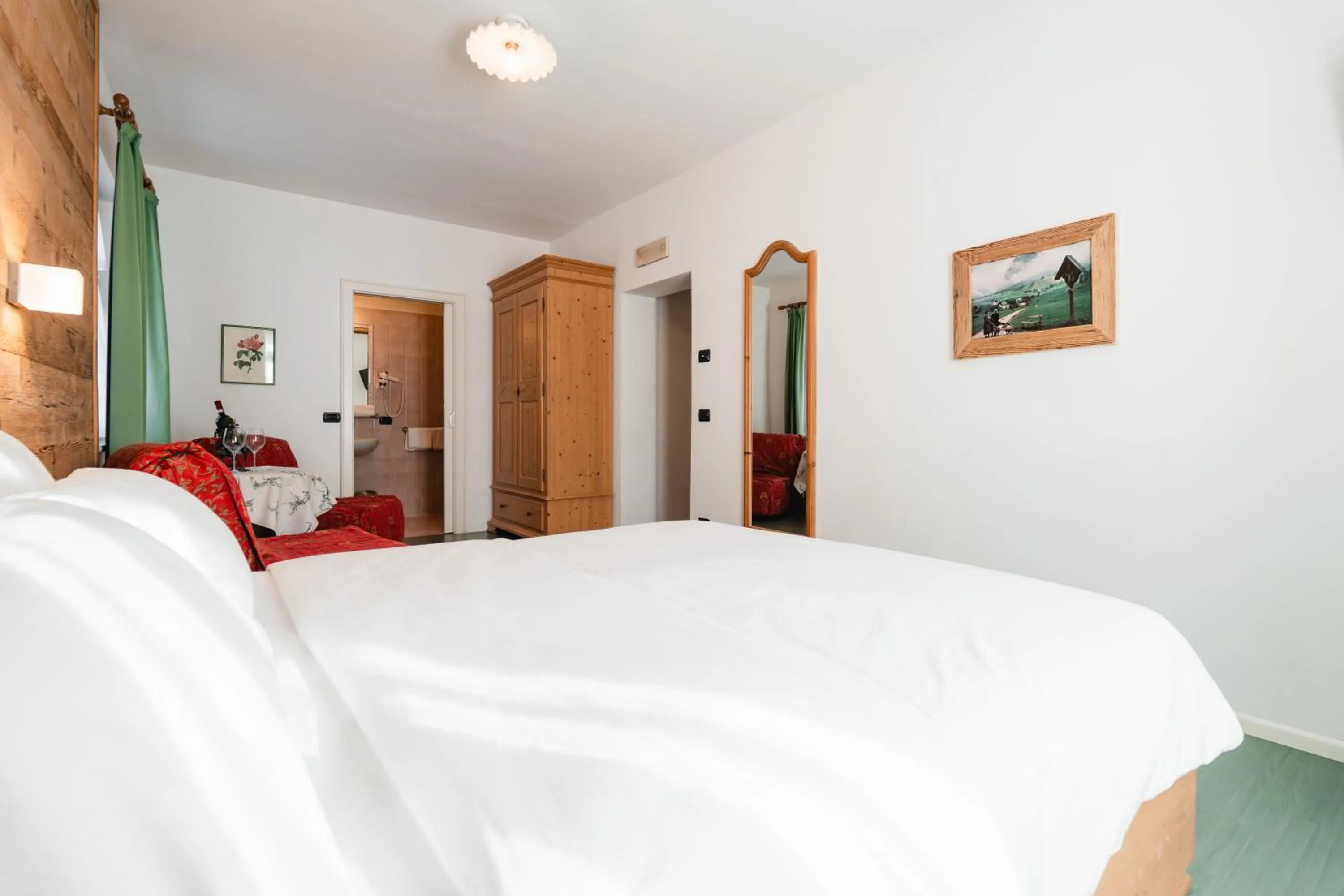 Bedroom, Bed in Hotel Oasi