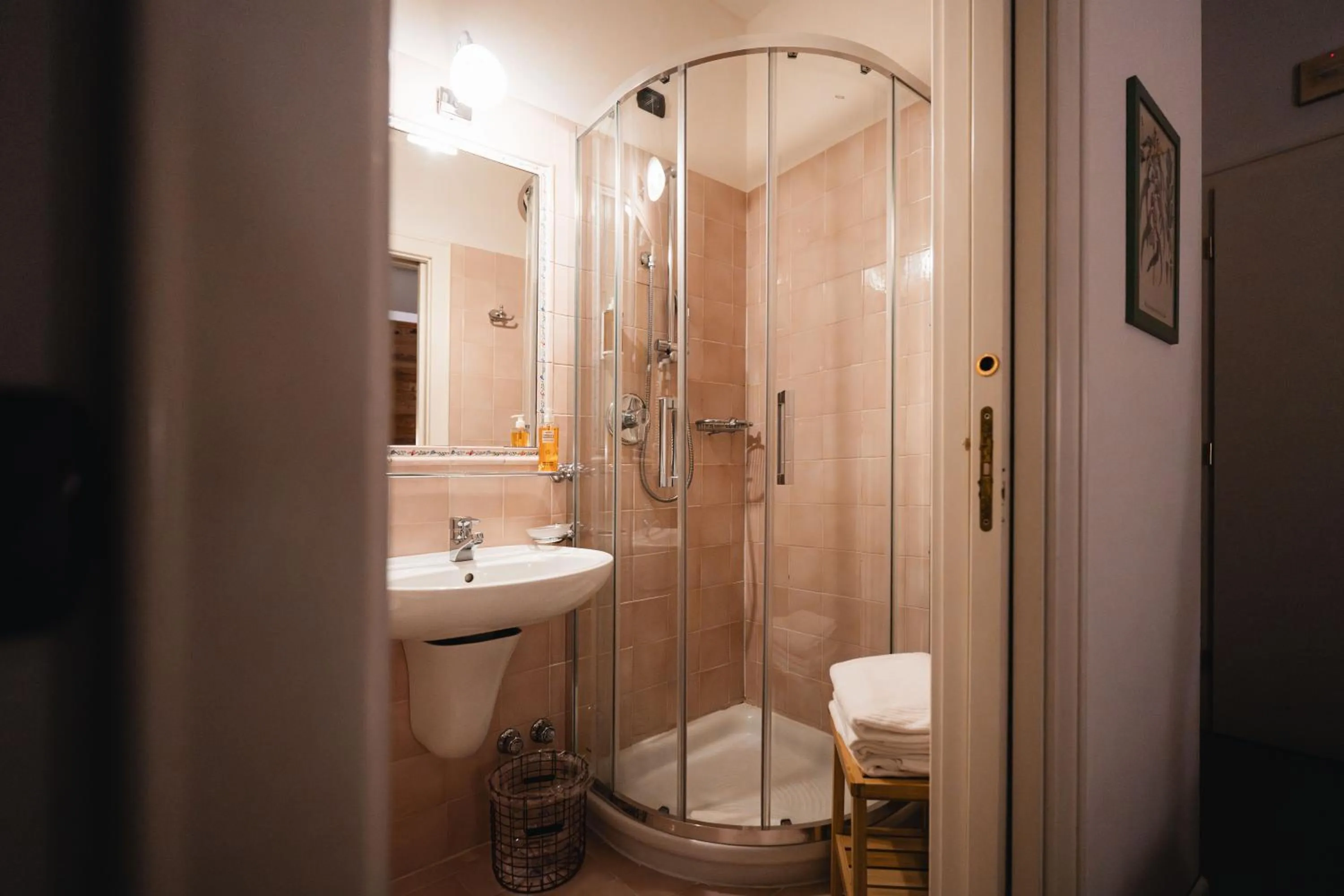 Bathroom in Hotel Oasi