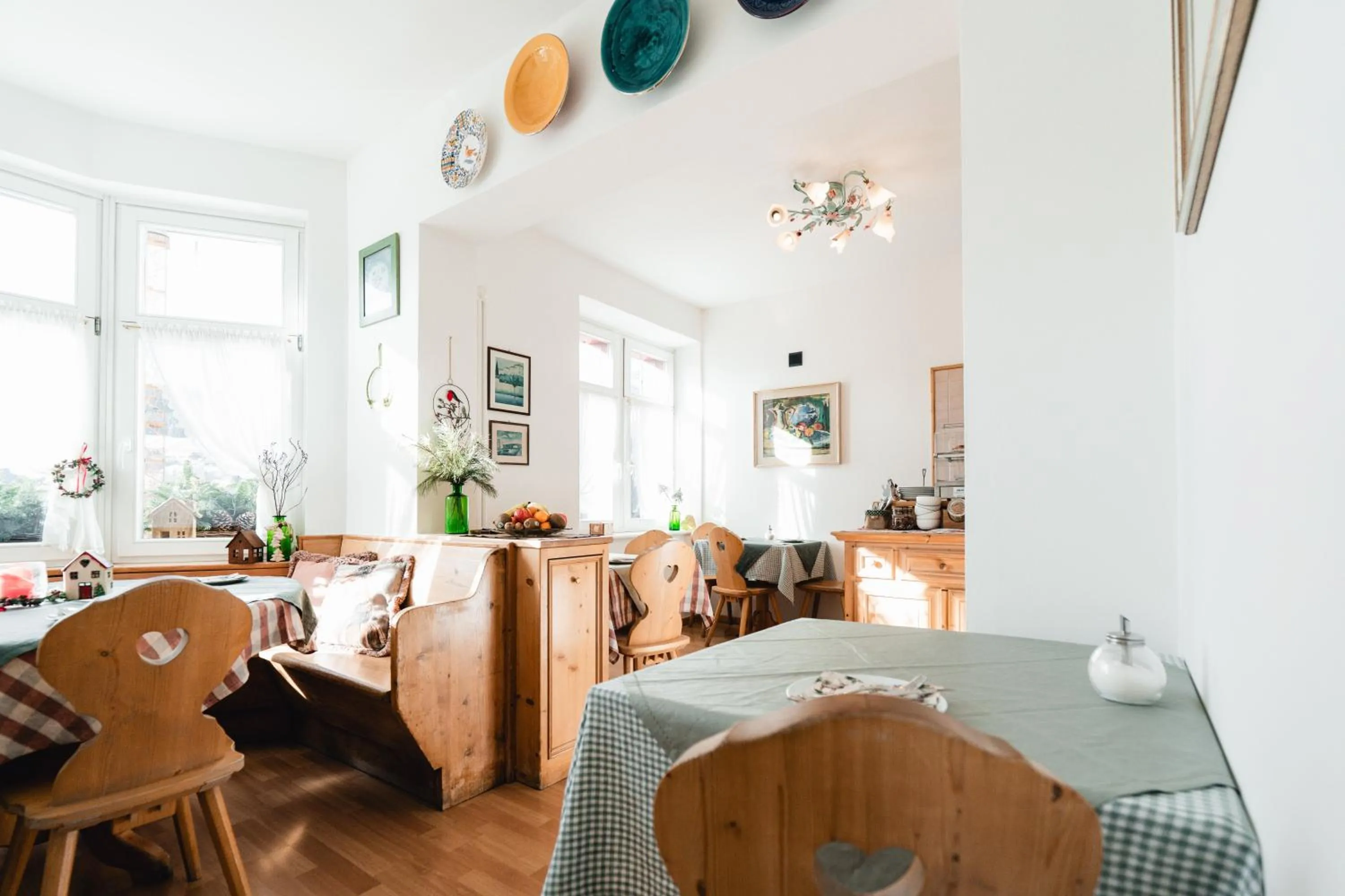 Breakfast in Hotel Oasi