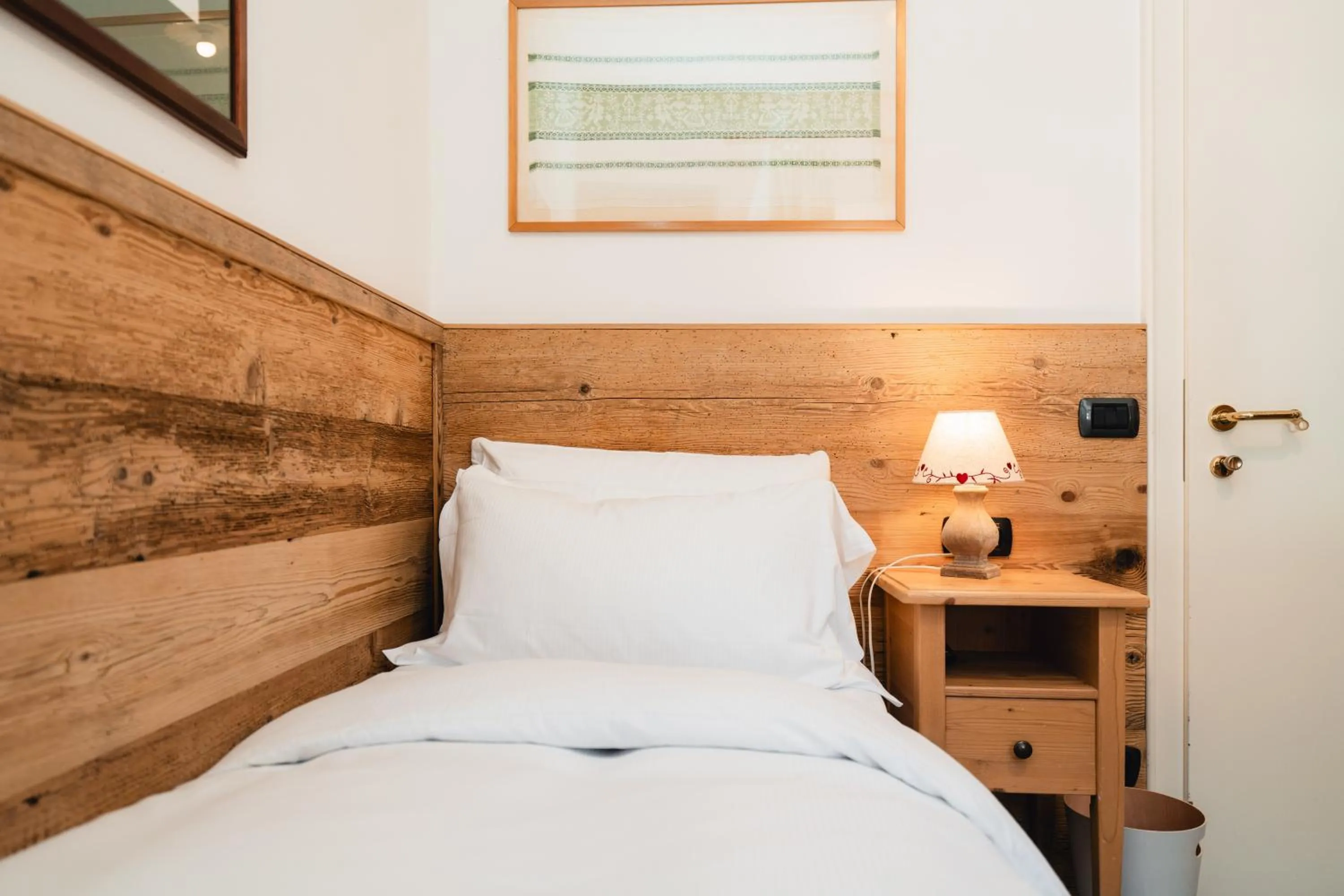 Bedroom, Bed in Hotel Oasi