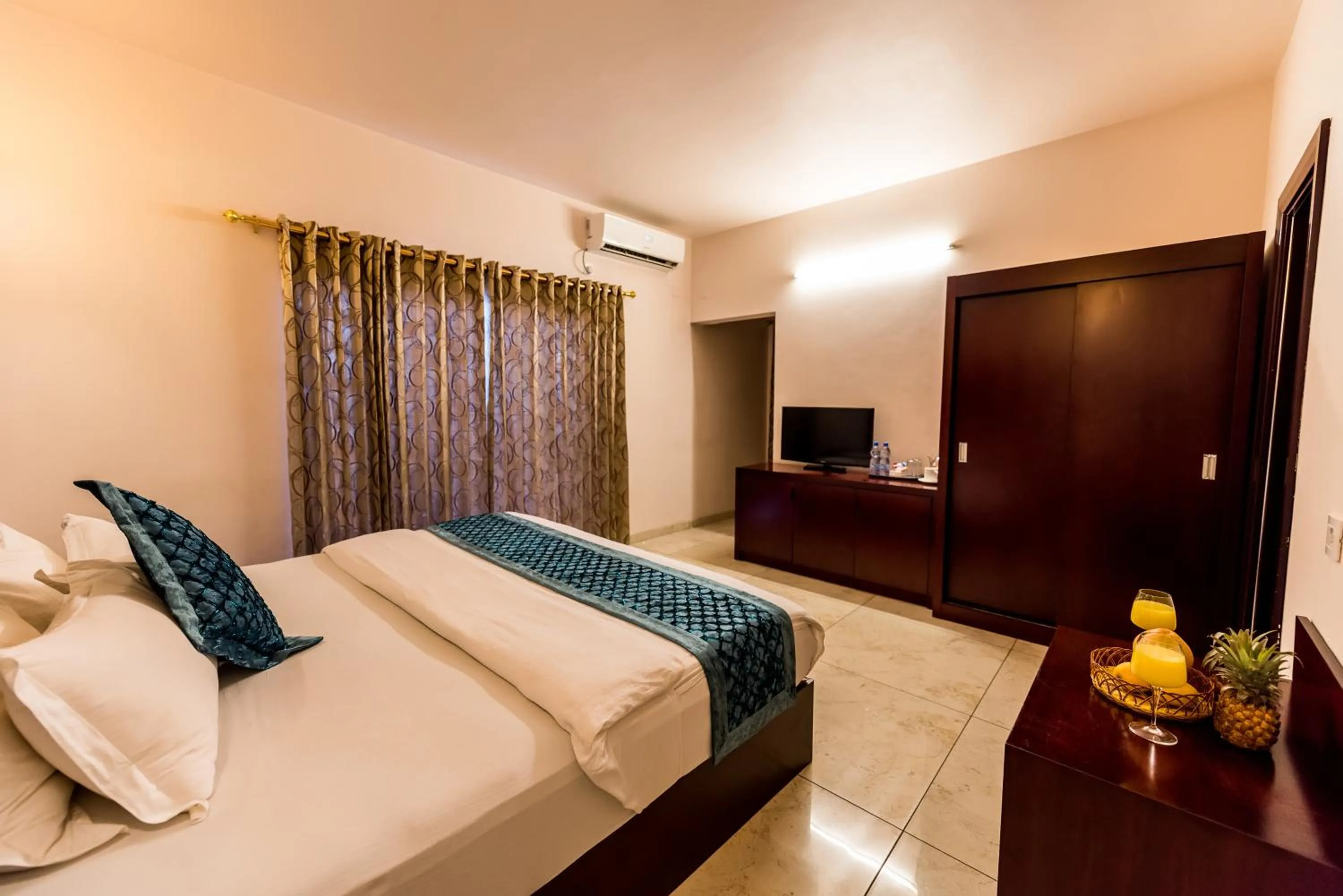 King Suite with Spa Bath in Hotel Lubumbashi