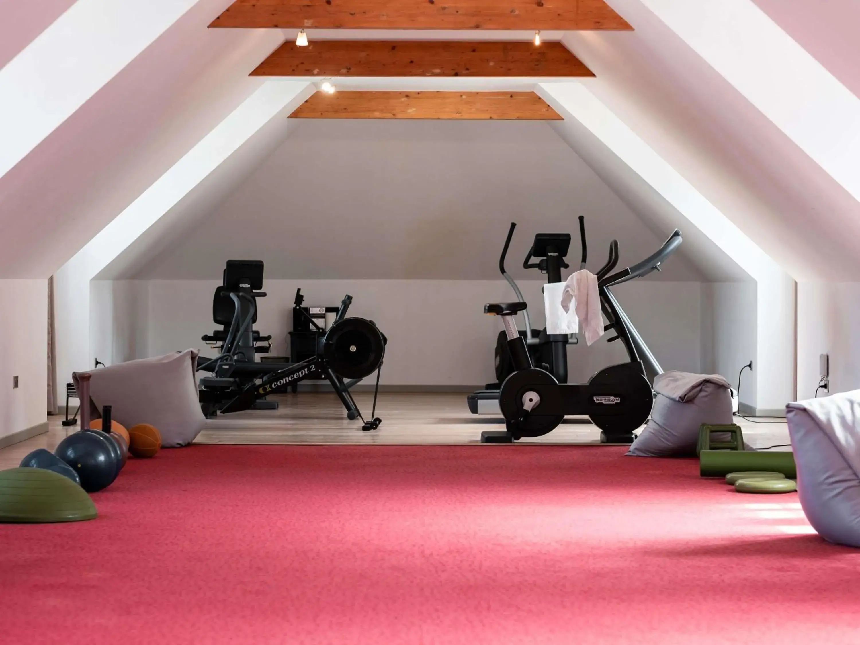 Fitness centre/facilities in Mercure Maintenon Fitness centre/facilities in Mercure Maintenon