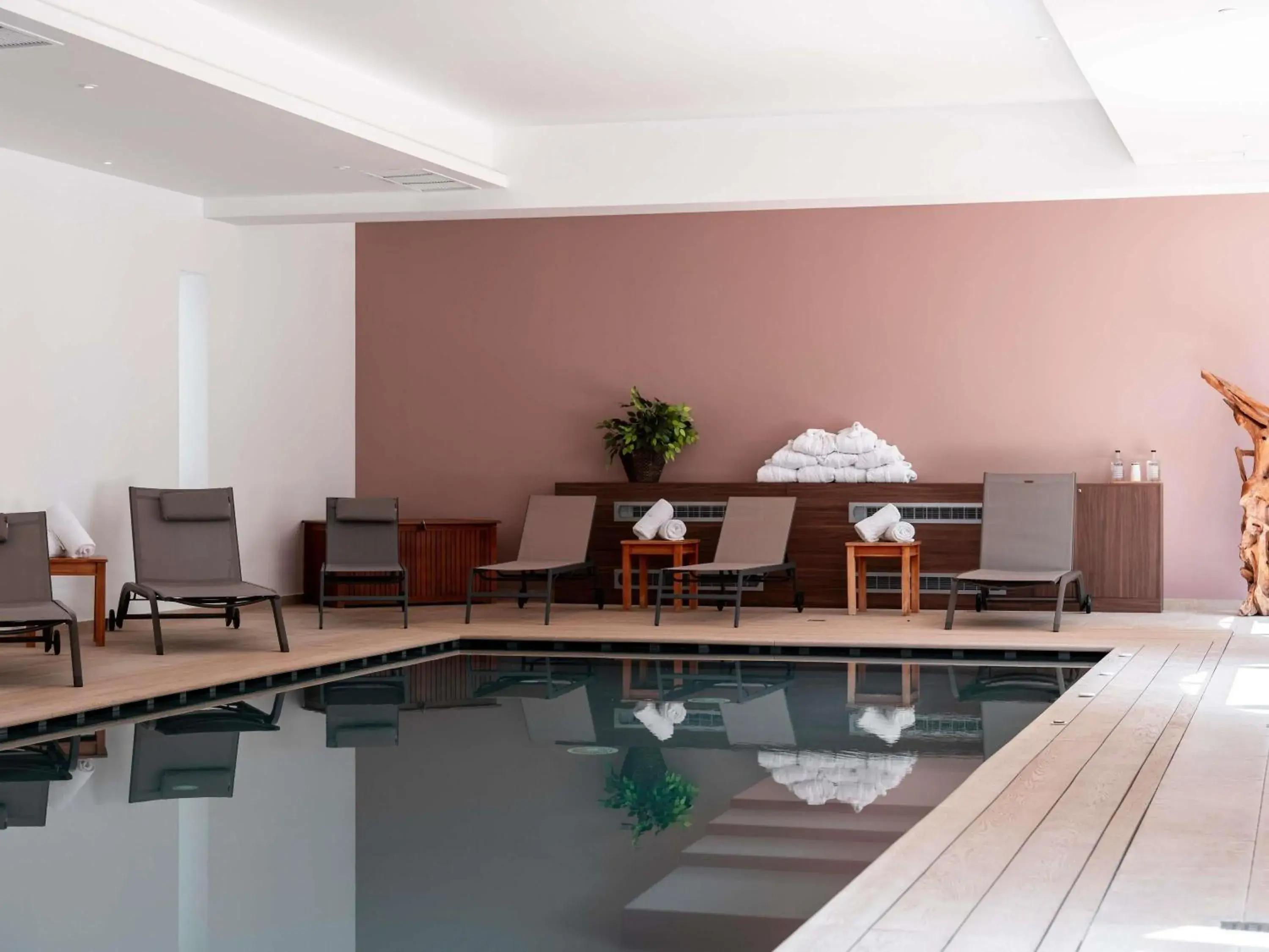 Property building in Mercure Maintenon Property building in Mercure Maintenon