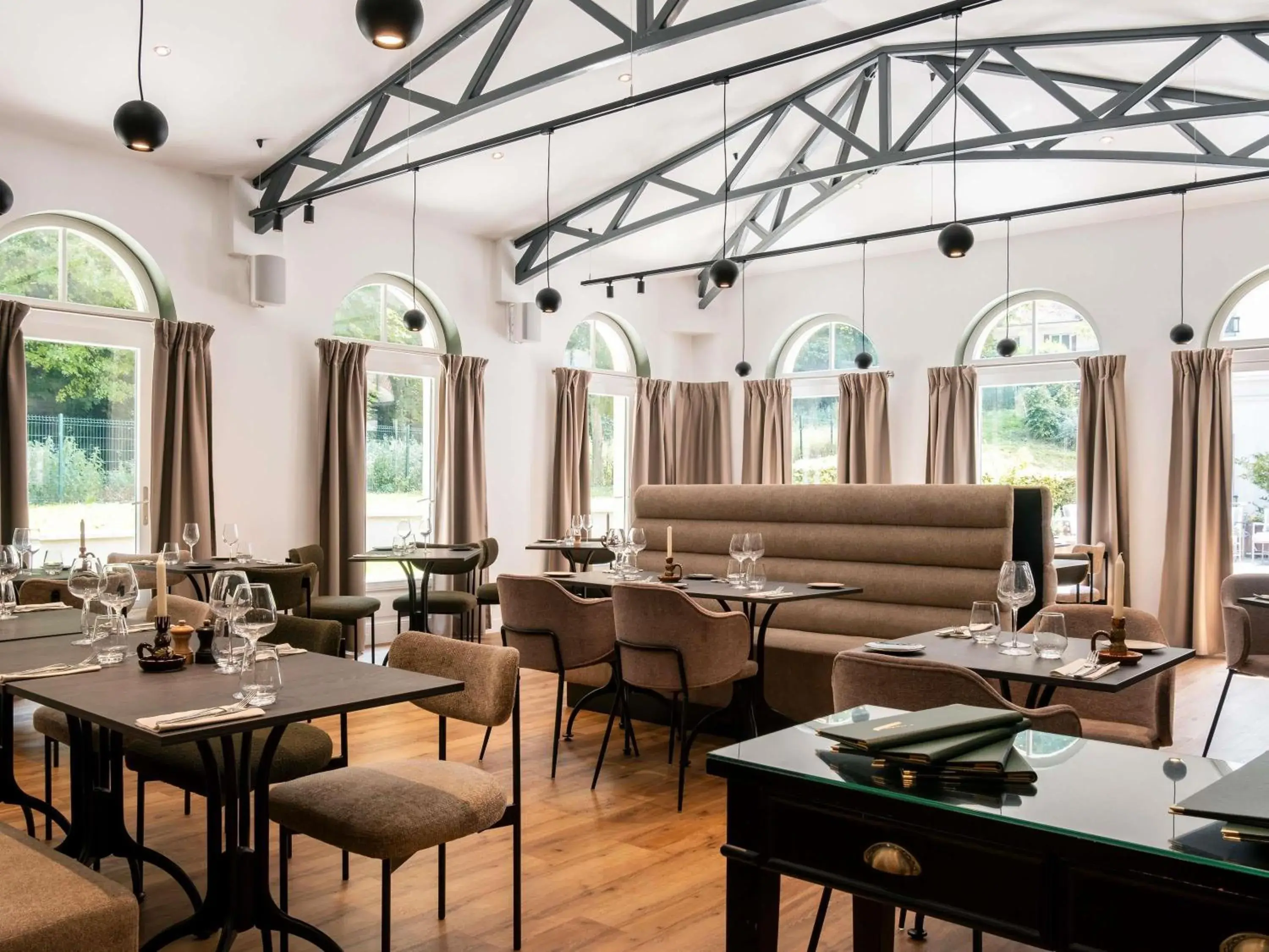 Mercure Maintenon Mercure Maintenon