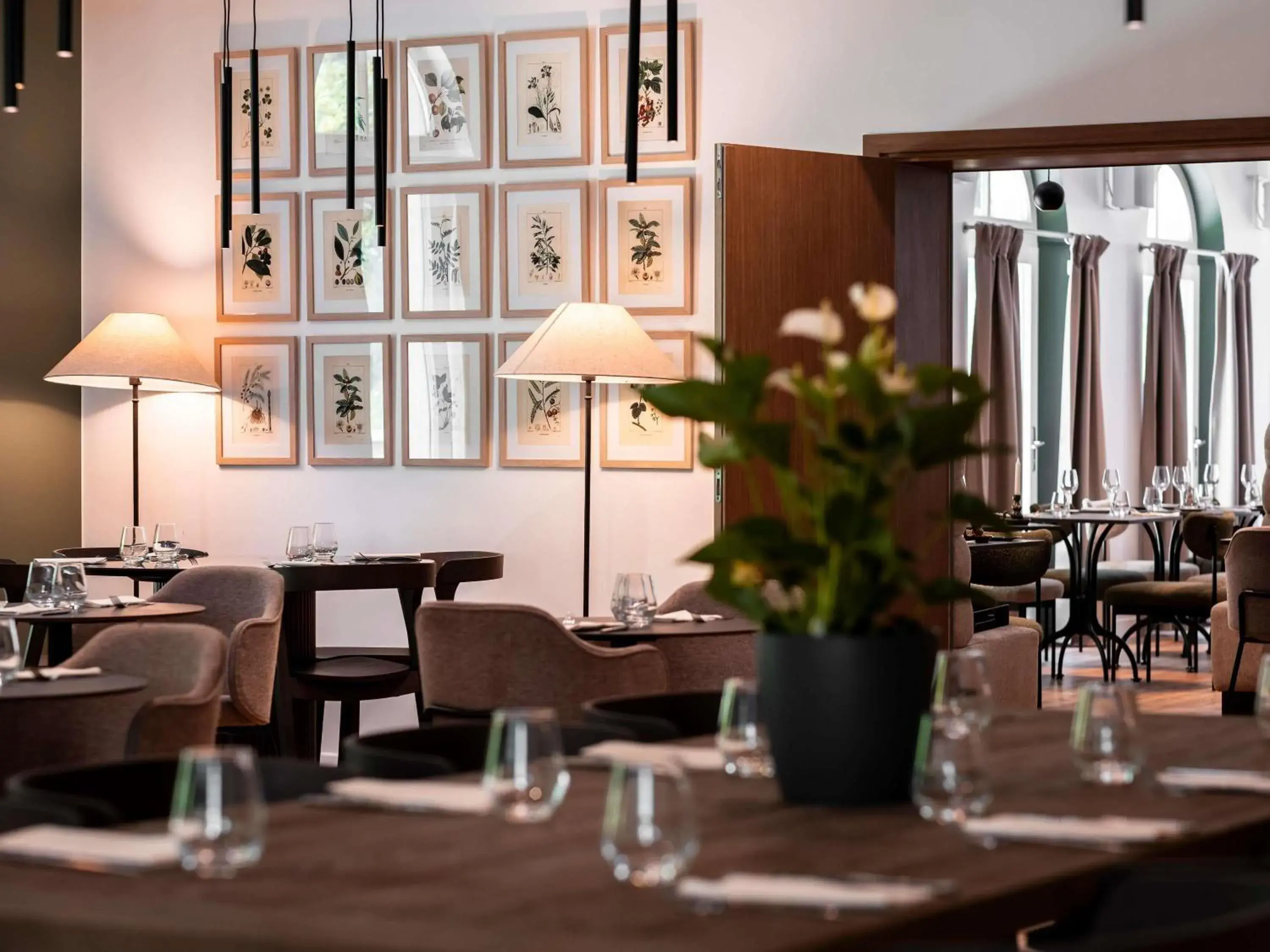 Property building in Mercure Maintenon Property building in Mercure Maintenon