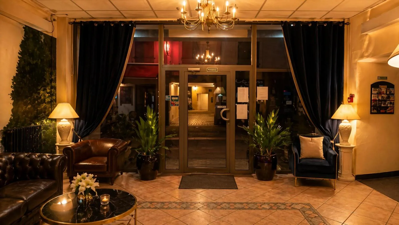 Lobby or reception in Hôtel du Palais