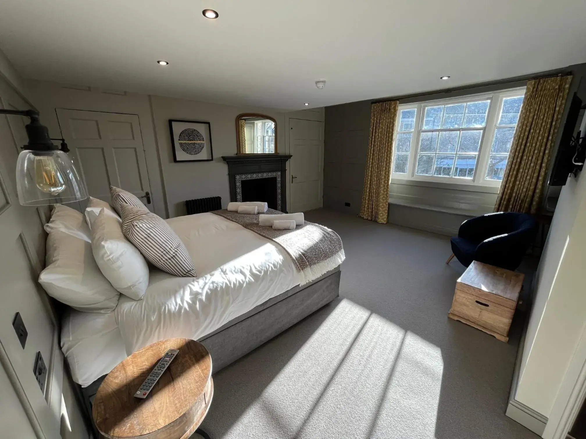 Bedroom, Bed in The Punch Bowl Bedroom, Bed in The Punch Bowl