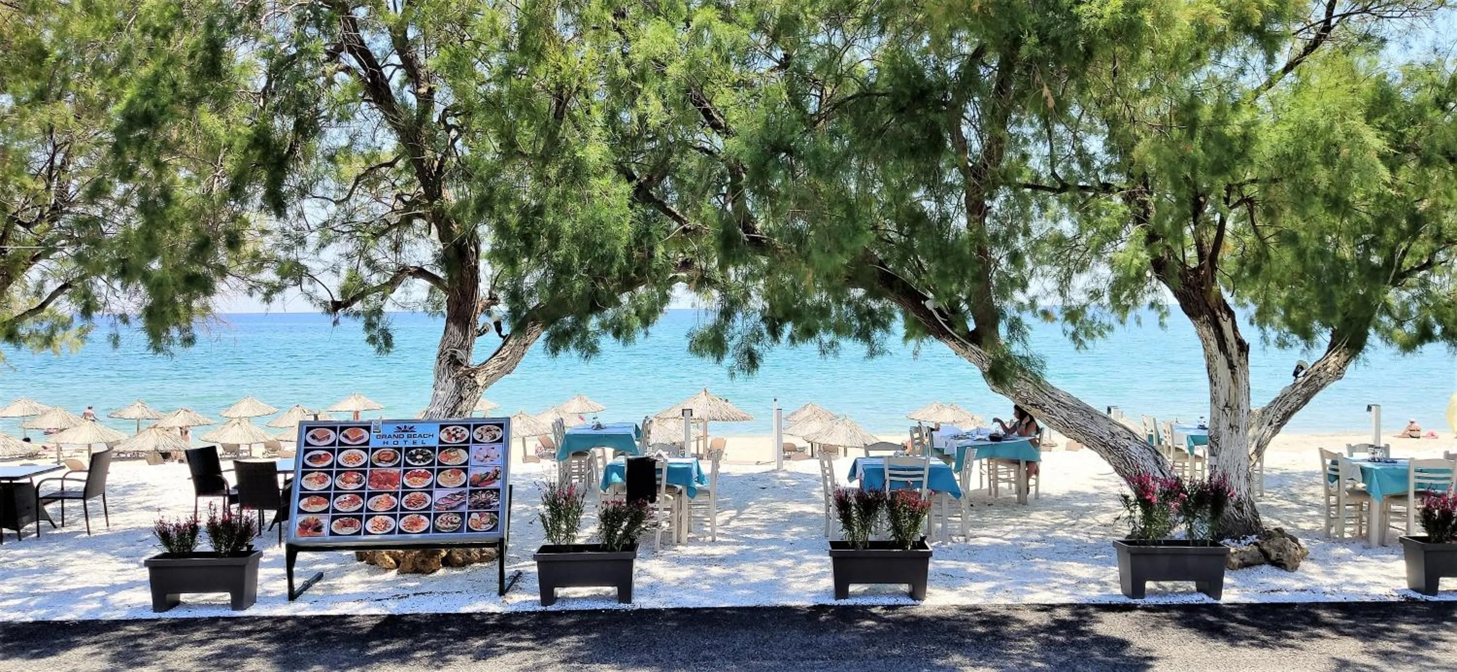 Restaurant/places to eat in Grand Beach Hotel Thassos
