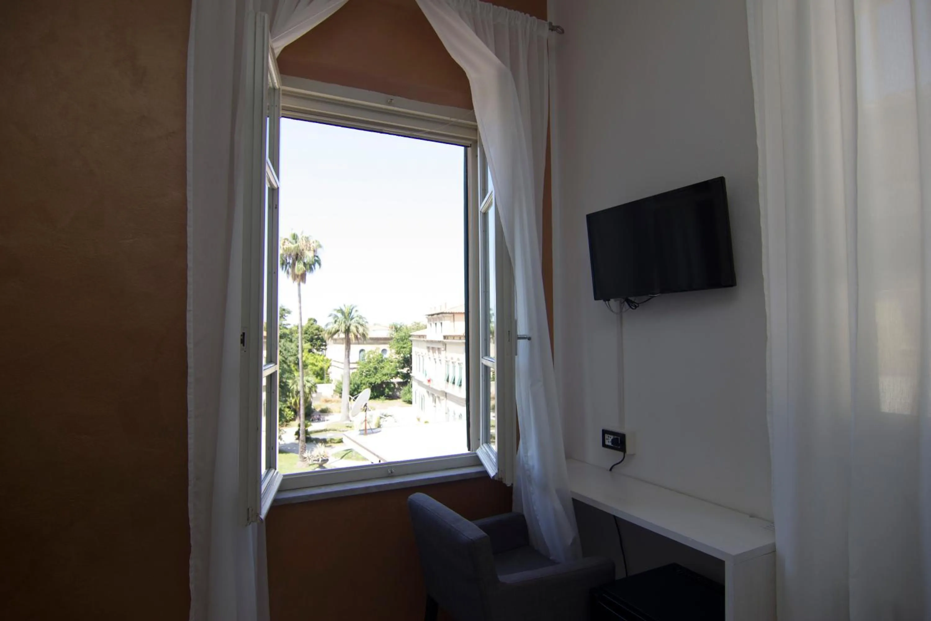 TV and multimedia in B&B 7 Rooms