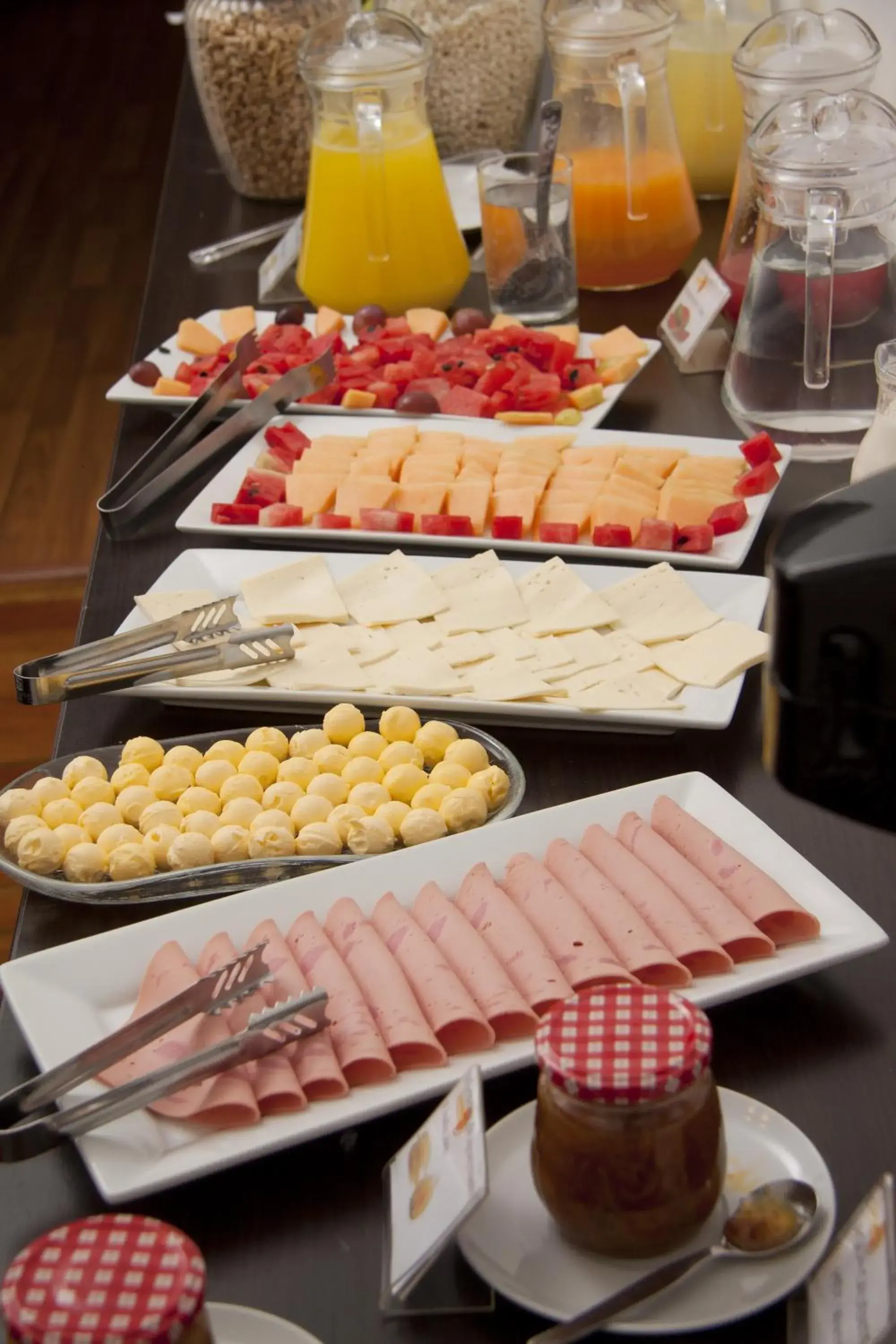 Buffet breakfast in Yabar Hotel Plaza Buffet breakfast in Yabar Hotel Plaza