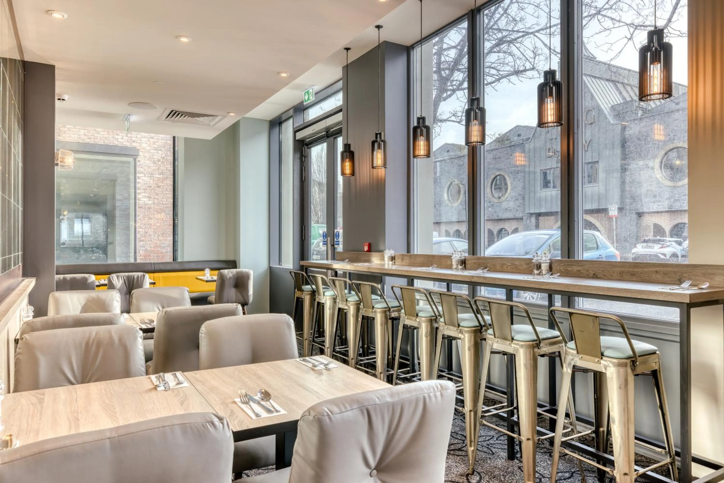 Restaurant/places to eat in Premier Inn Dublin City The Liberties