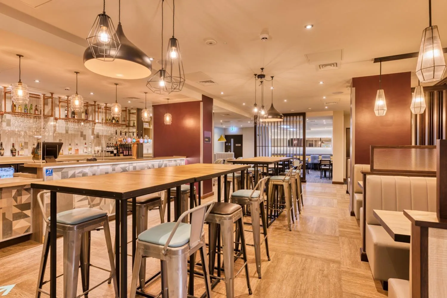 Restaurant/places to eat in Premier Inn Dublin City Temple Bar