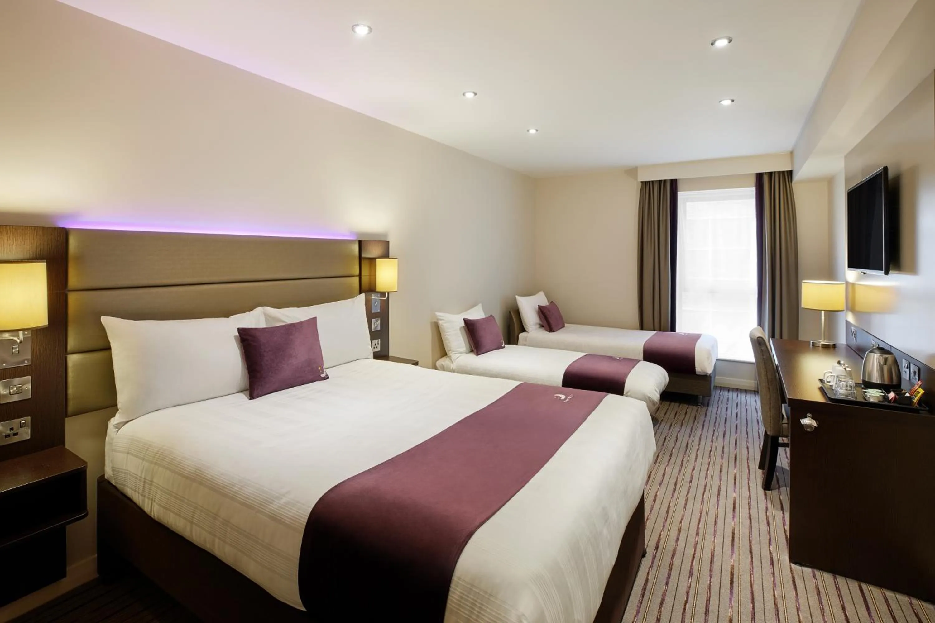 Bedroom, Bed in Premier Inn Dublin City Temple Bar