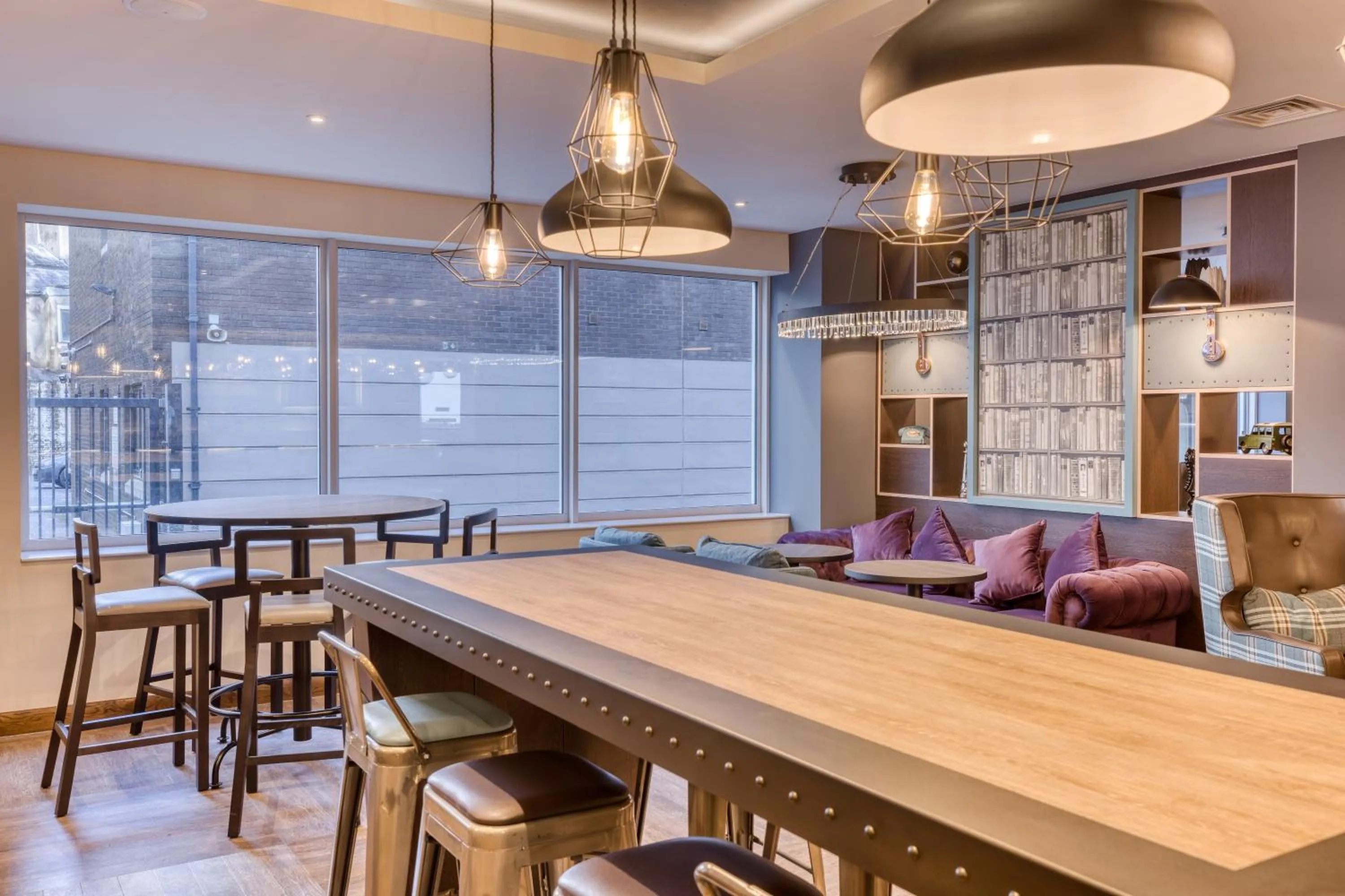 Restaurant/places to eat in Premier Inn Cork City Centre