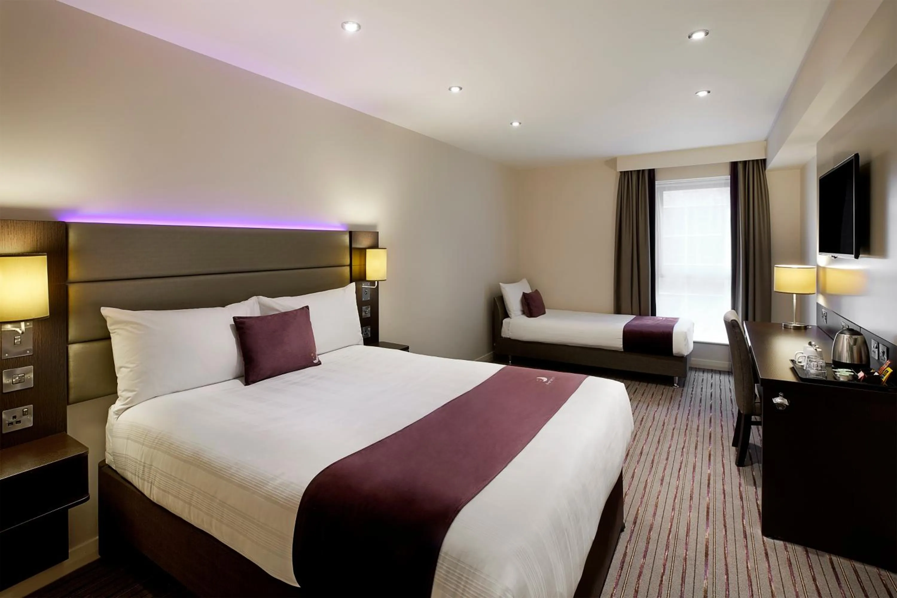 Bed in Premier Inn Cork City Centre