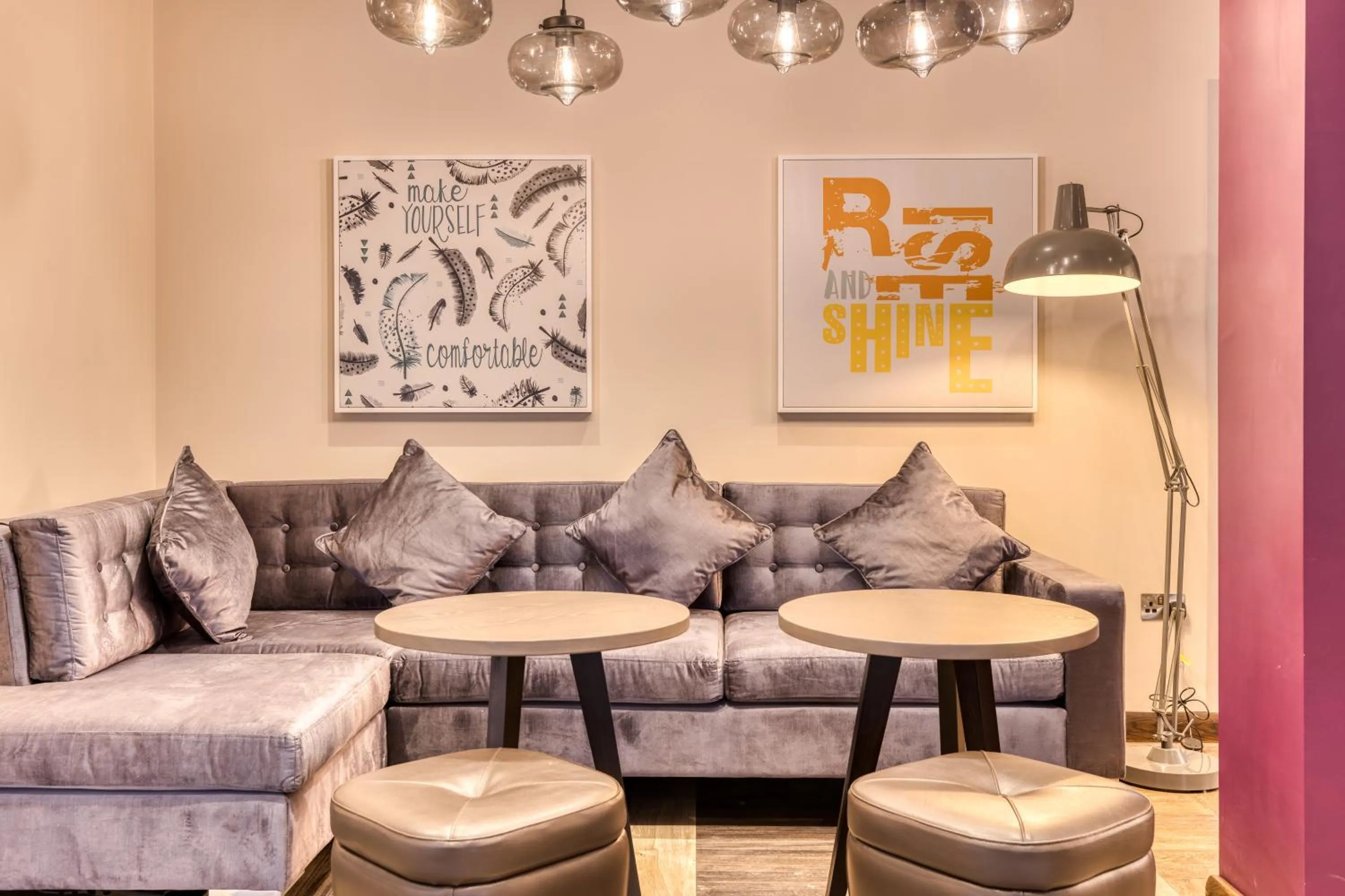 Restaurant/places to eat in Premier Inn Cork City Centre