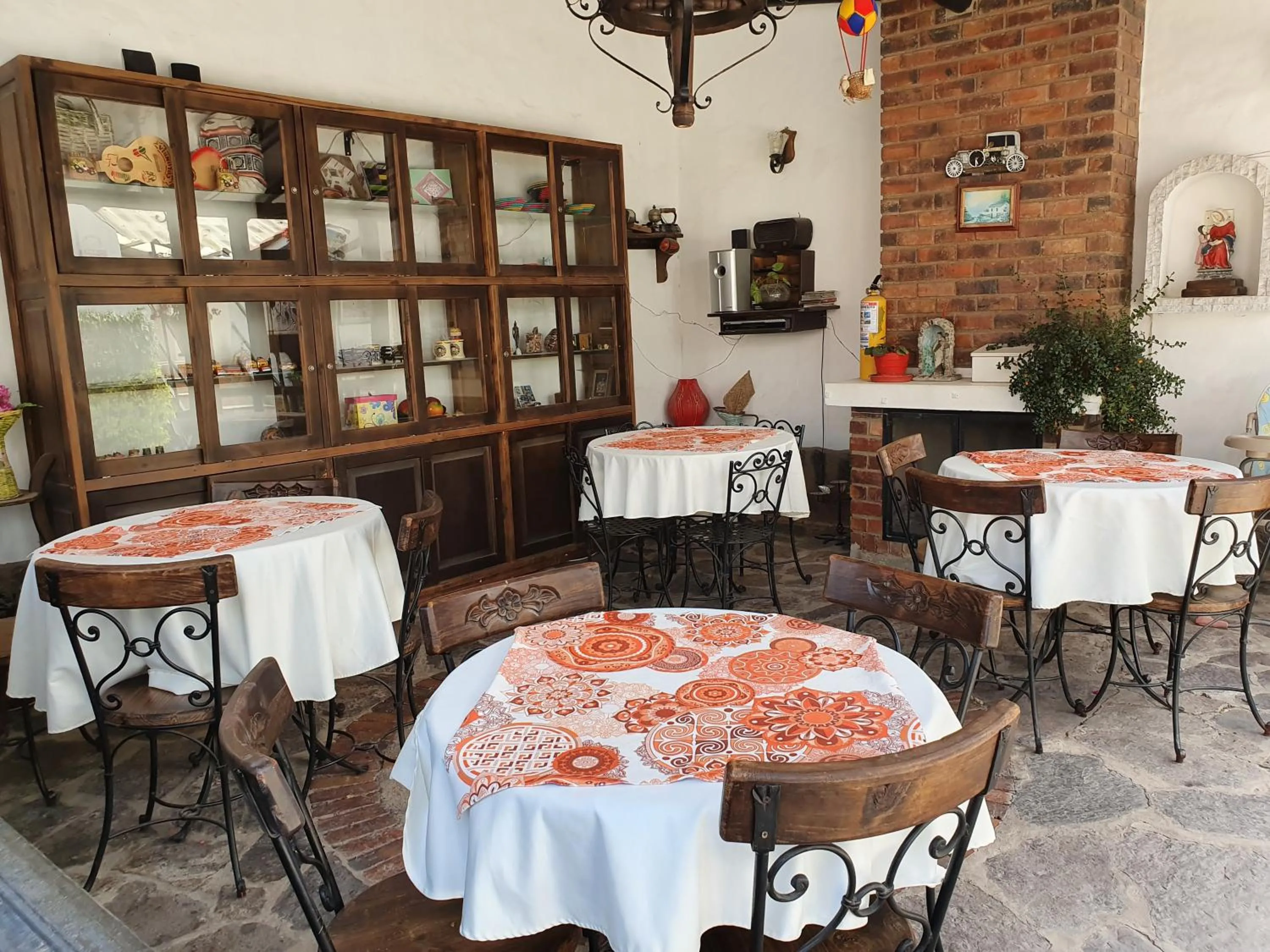 Food and drinks in Hotel Quinta de Santa Ana