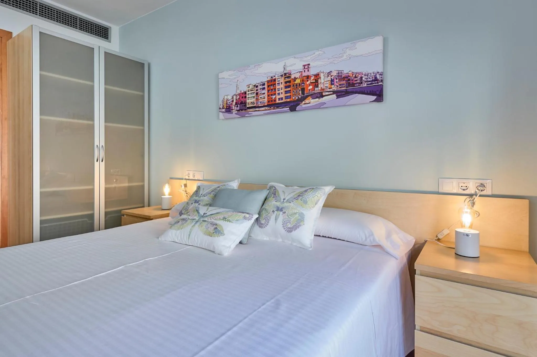 Bedroom, Bed in Little Home Girona