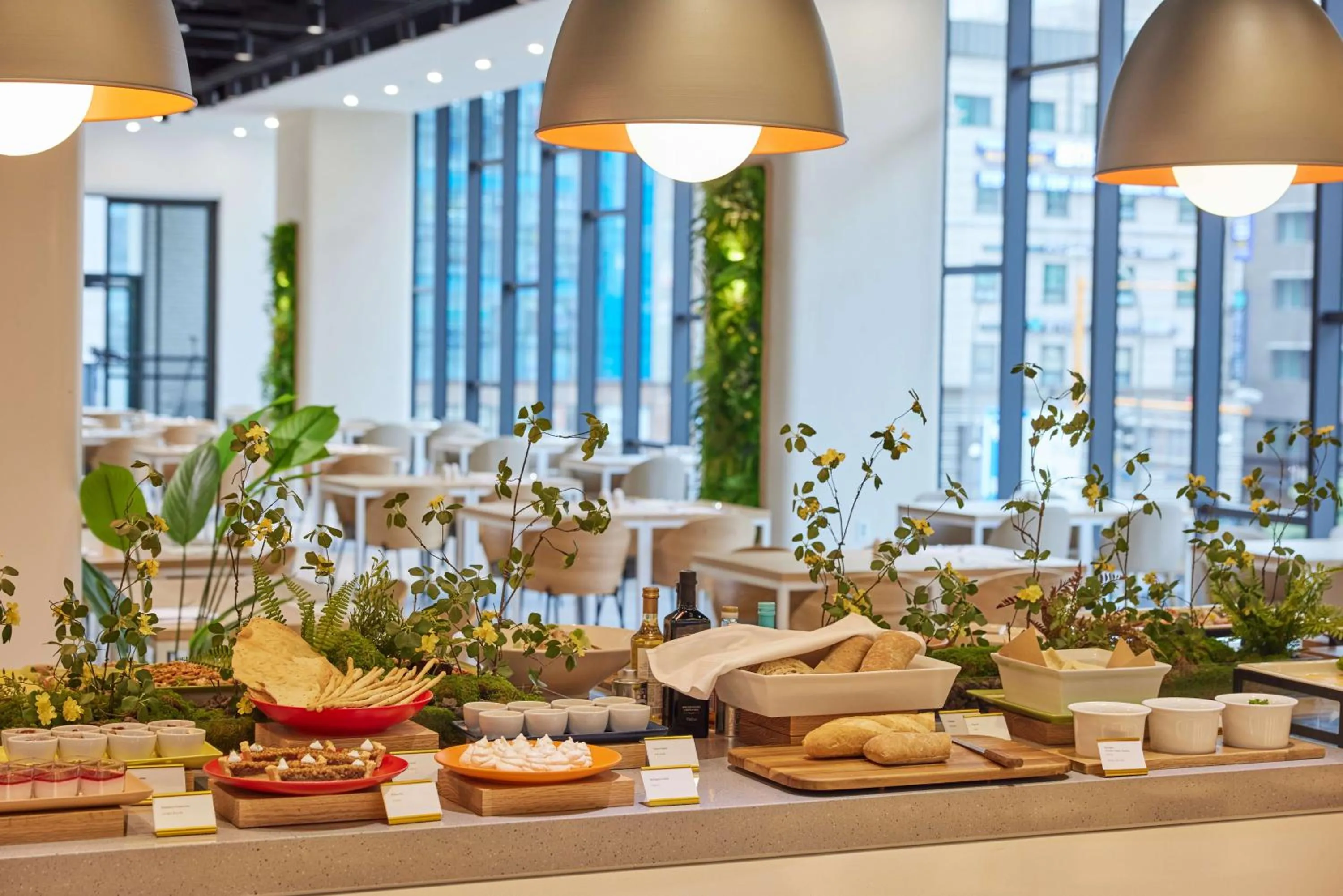 Restaurant/places to eat in L7 MYEONGDONG by LOTTE HOTELS