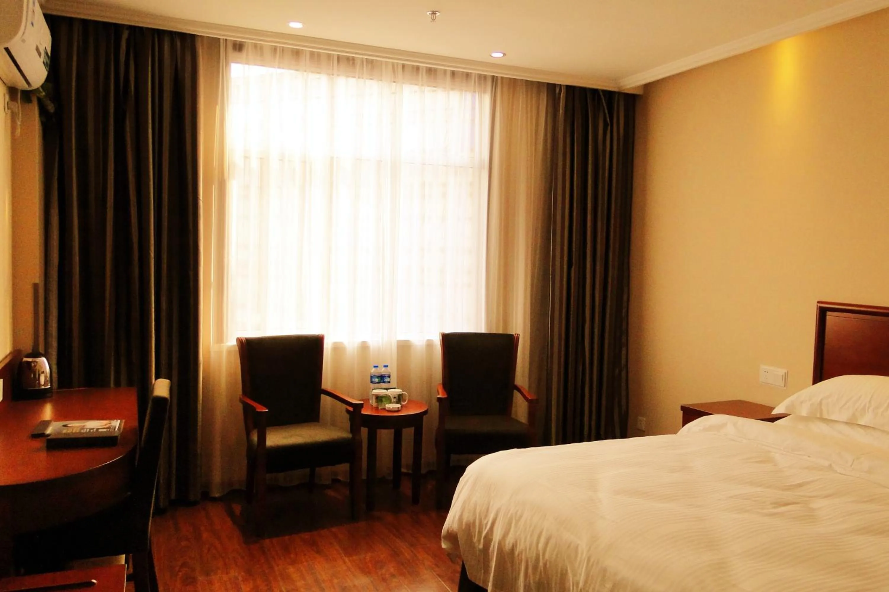 GreenTree Inn Fuyang Shopping Mall