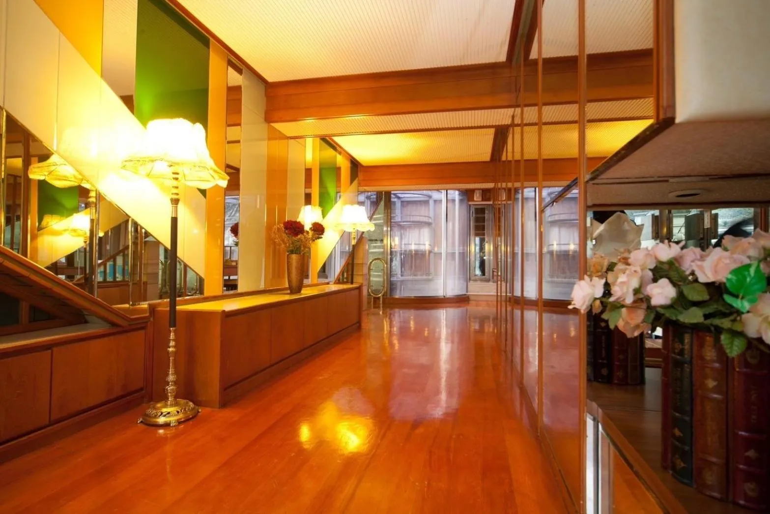 Utopia Holiday Hotel